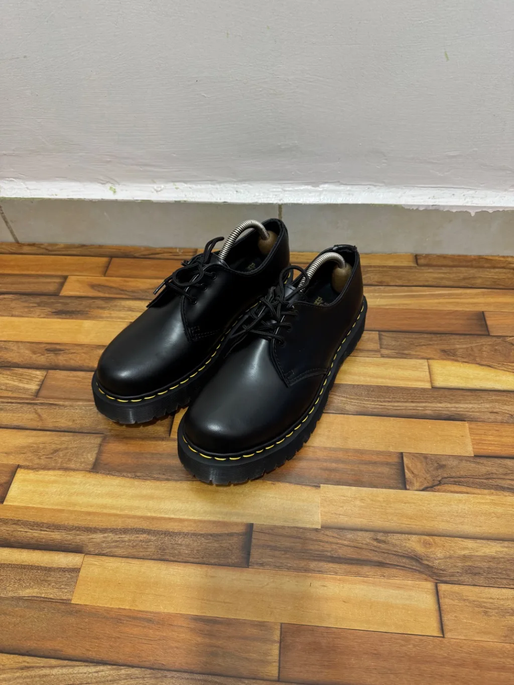 DR MARTENS 🖤