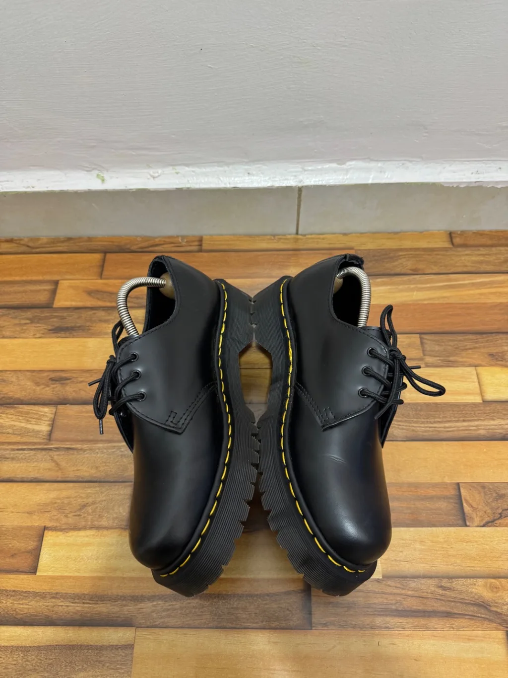 DR MARTENS 🖤