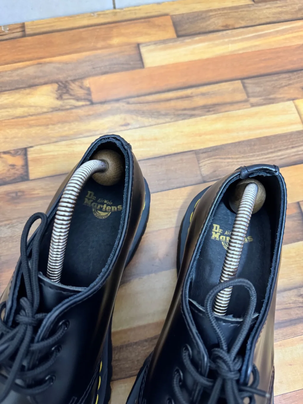 DR MARTENS 🖤
