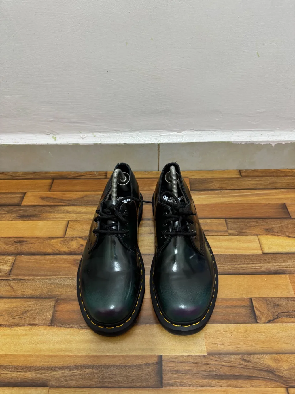 DR MARTENS