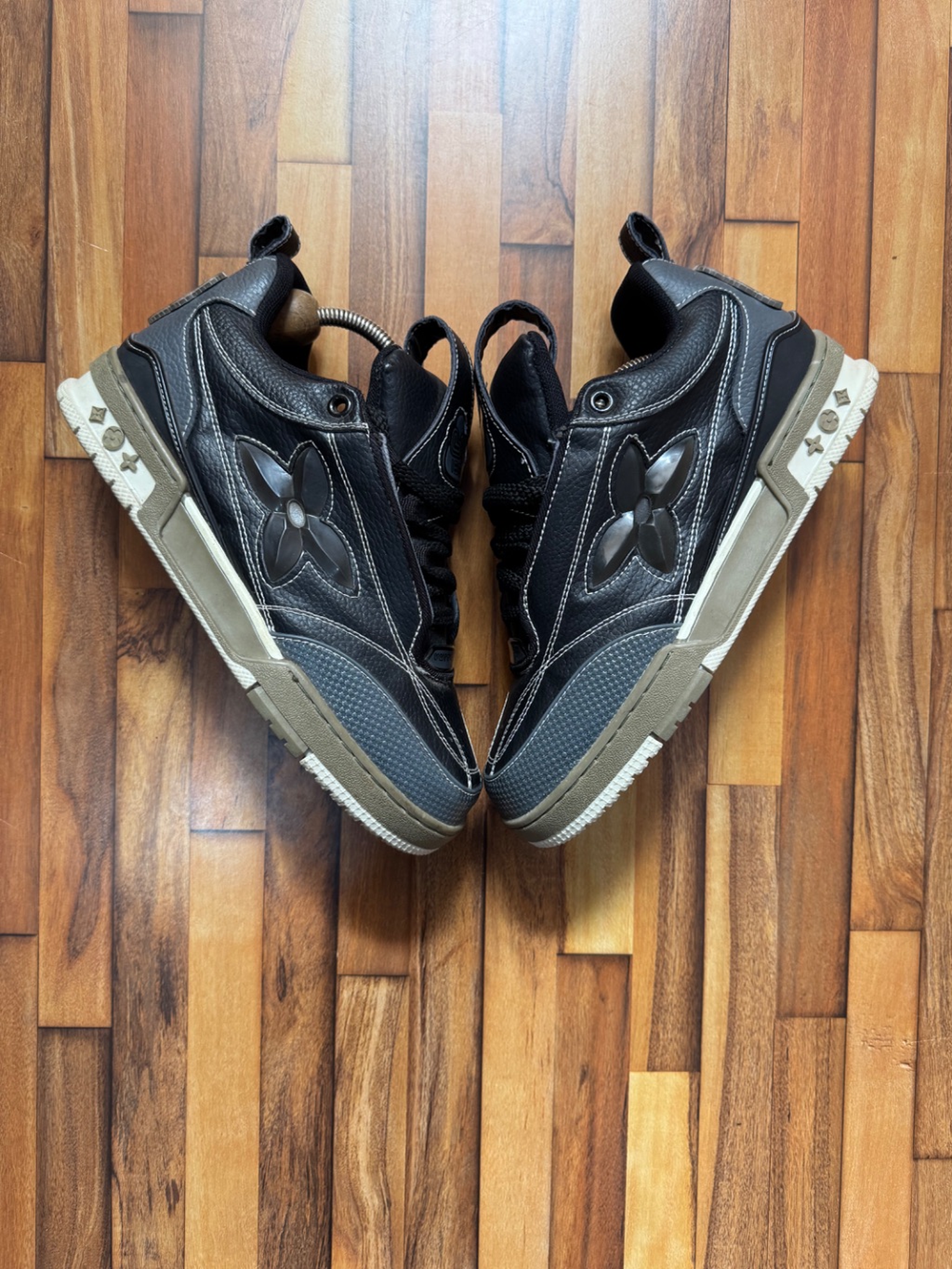 LOUIS VUITTON TRAINERS