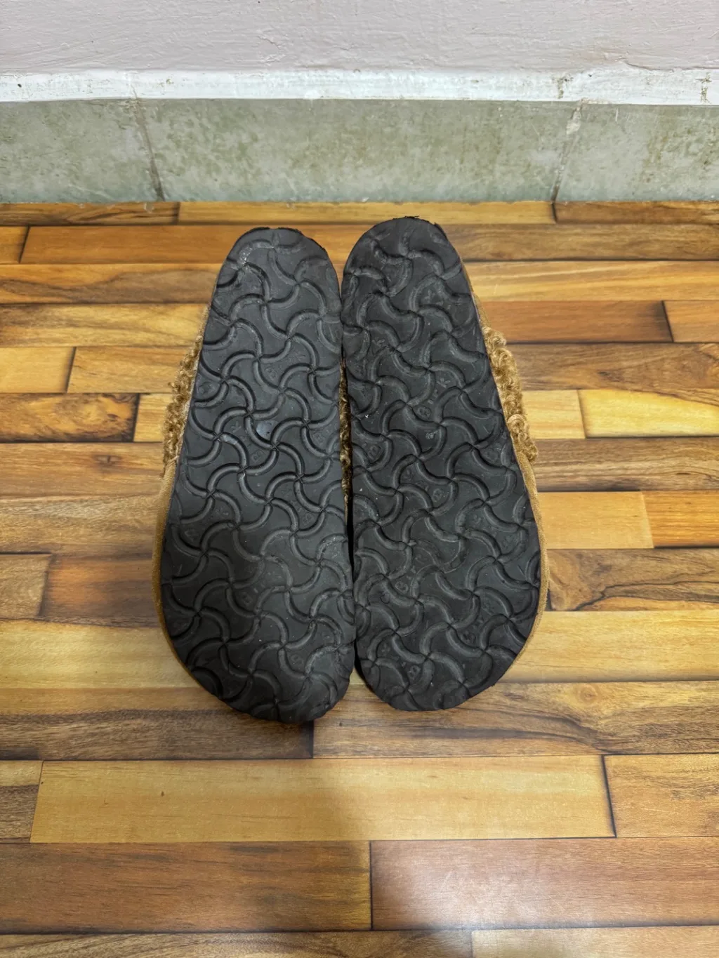 BIRKENSTOCK CLOGS 🤎