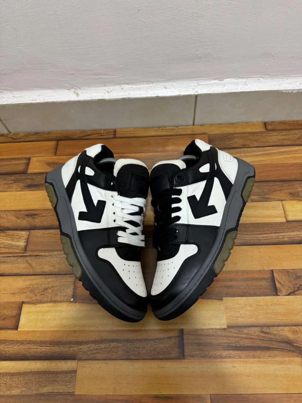OFF WHITE 🖤🤍