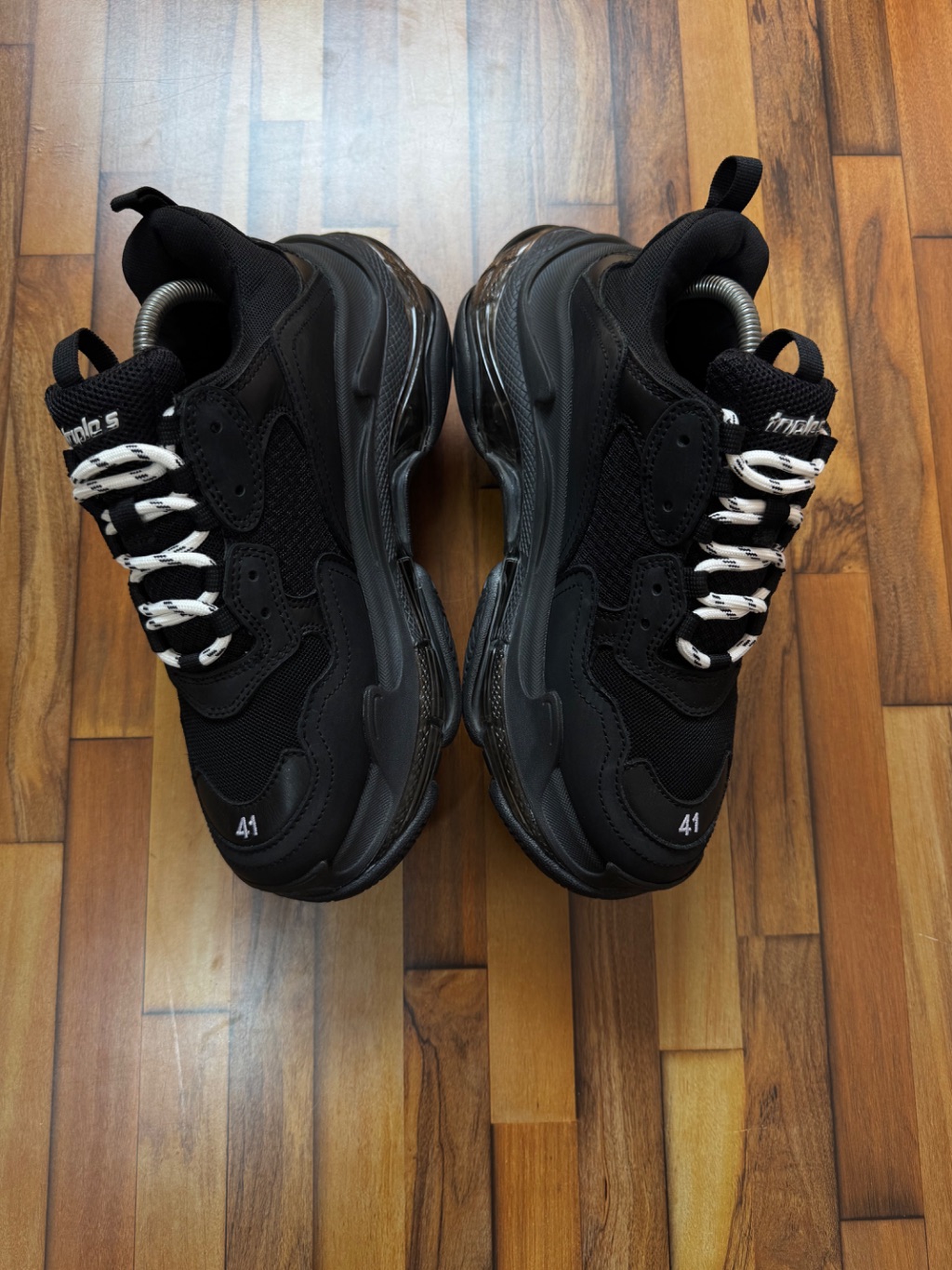 BALENCIAGA TRIPPLE S 🖤