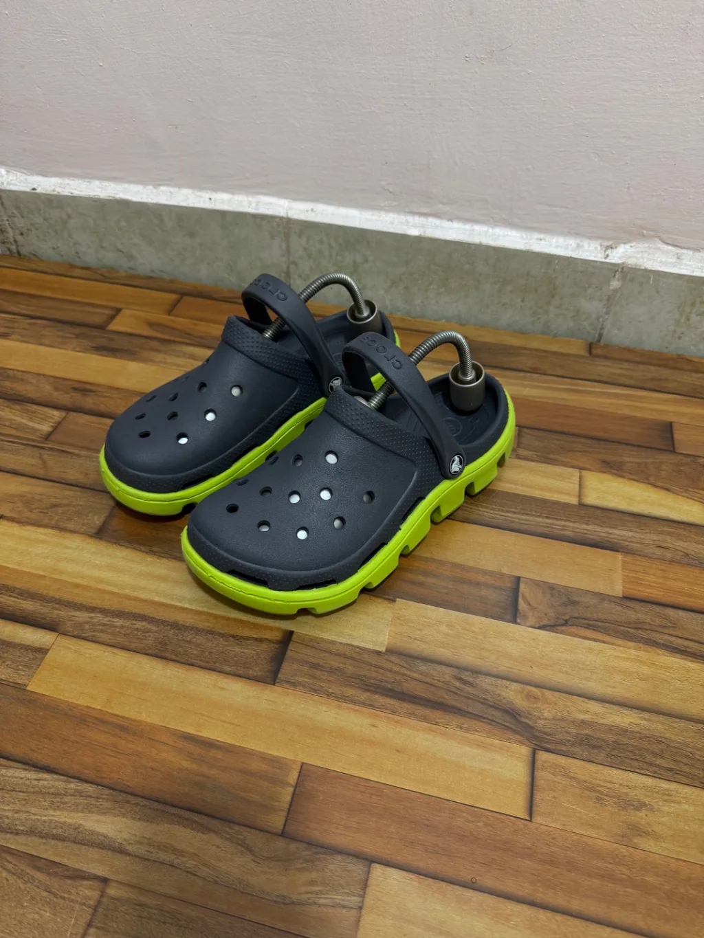 CROCS 🩶