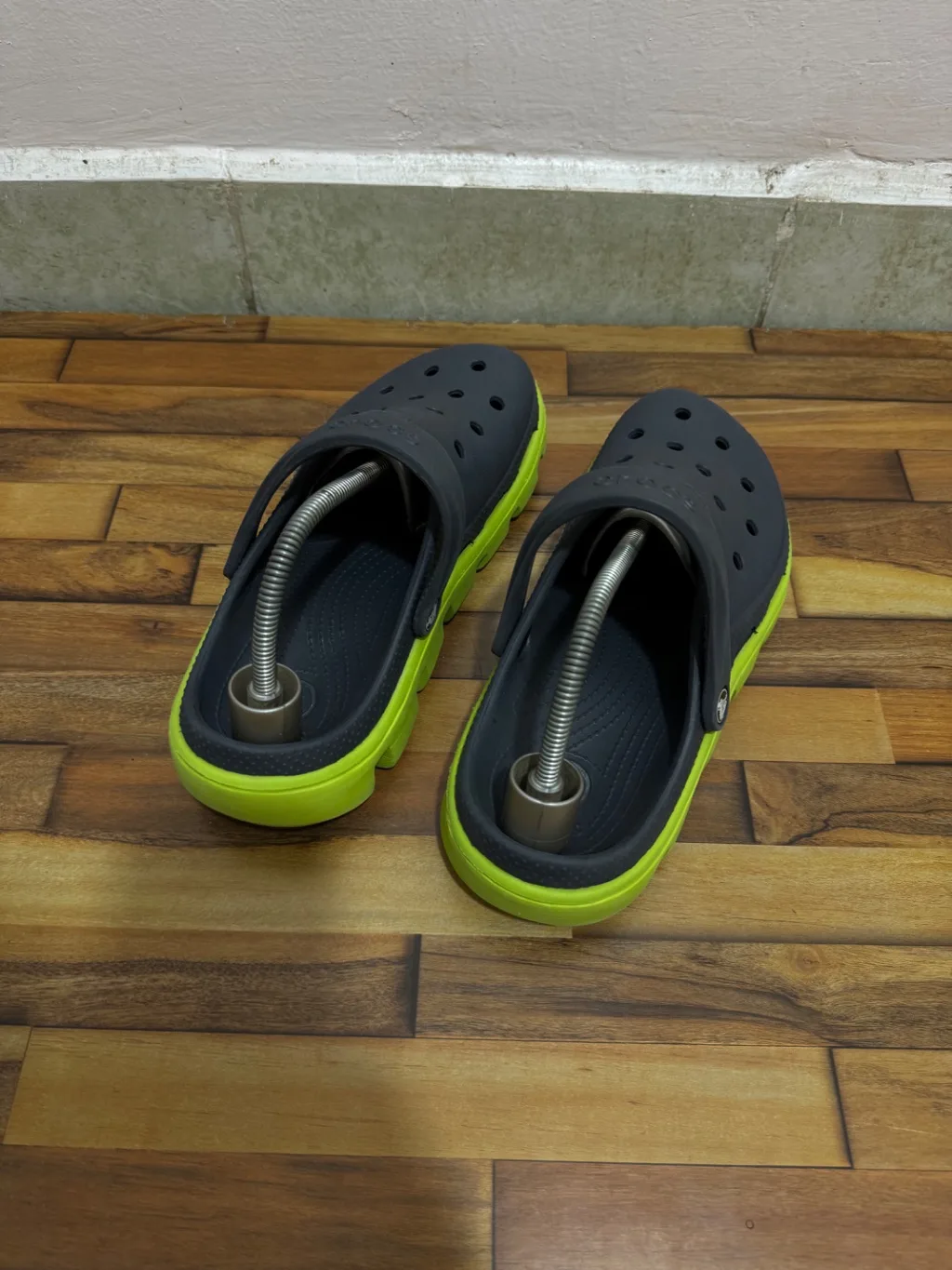 CROCS 🩶