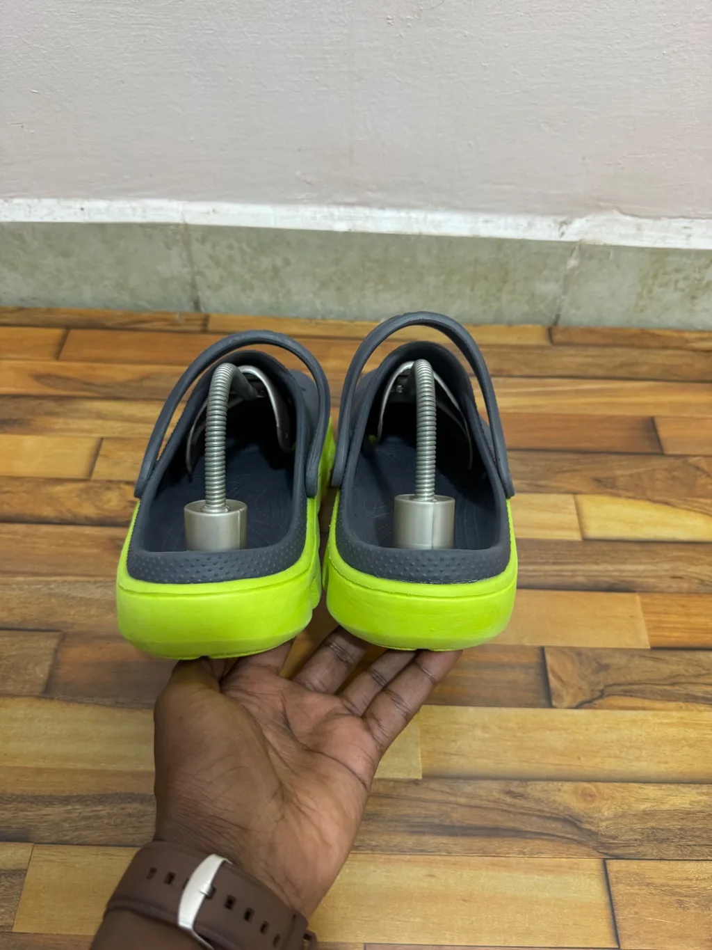 CROCS 🩶