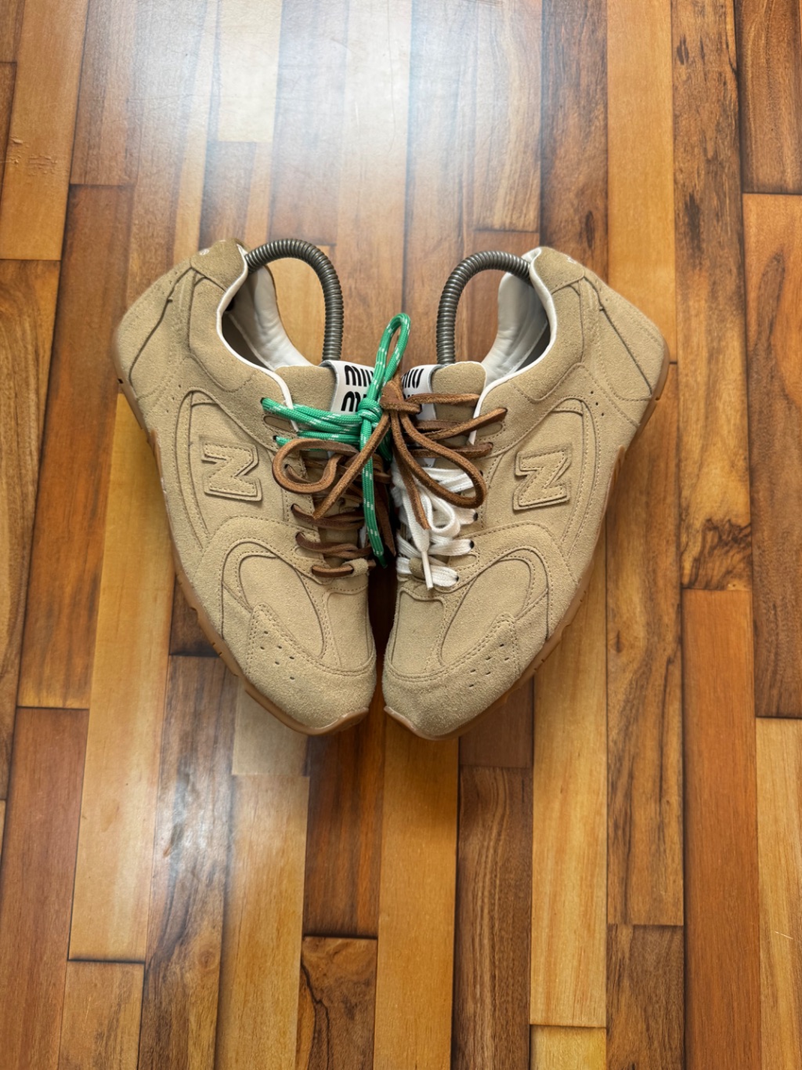 NEWBALANCE 530 X MIUMIU 🤎