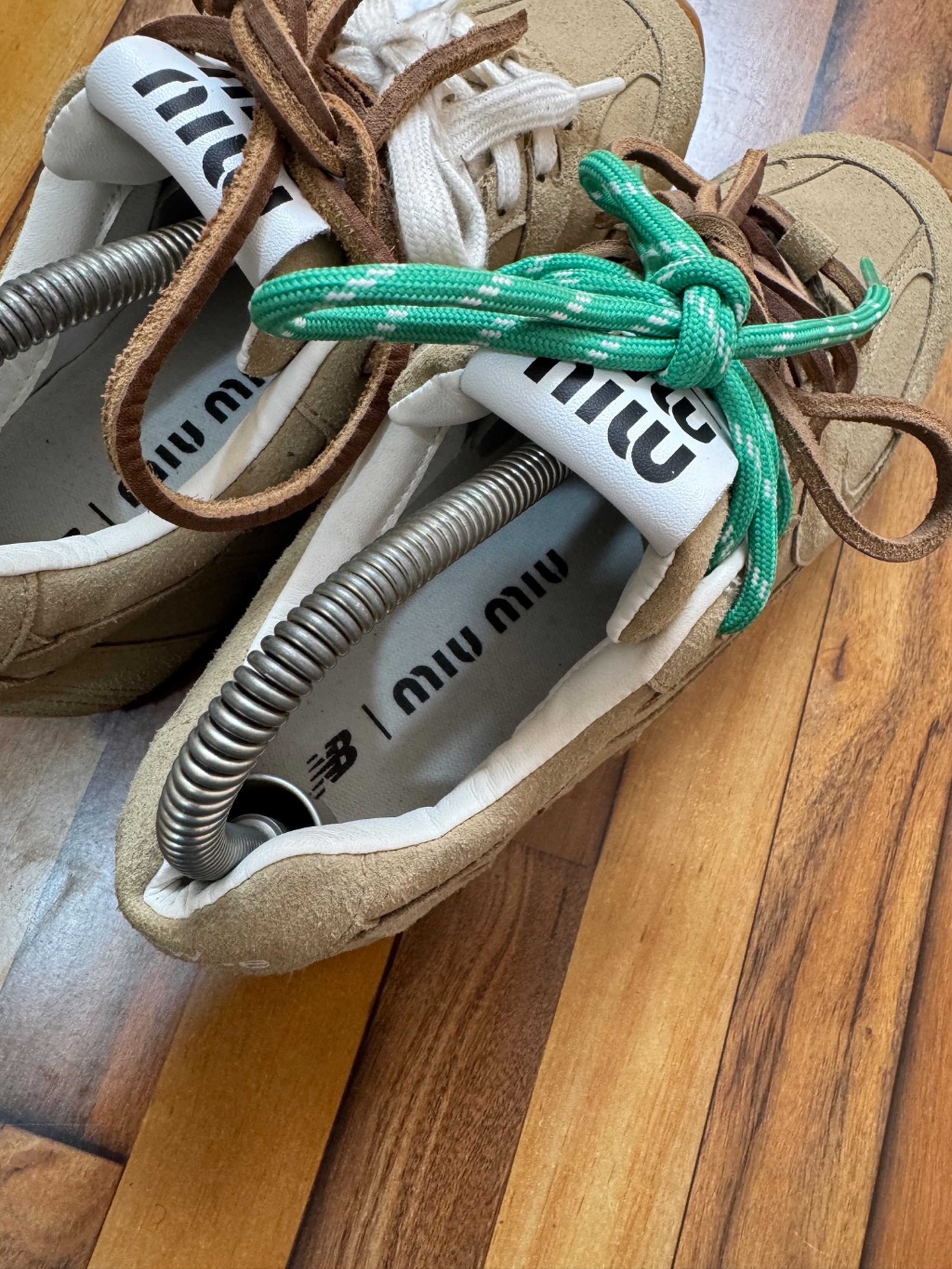 NEWBALANCE 530 X MIUMIU 🤎