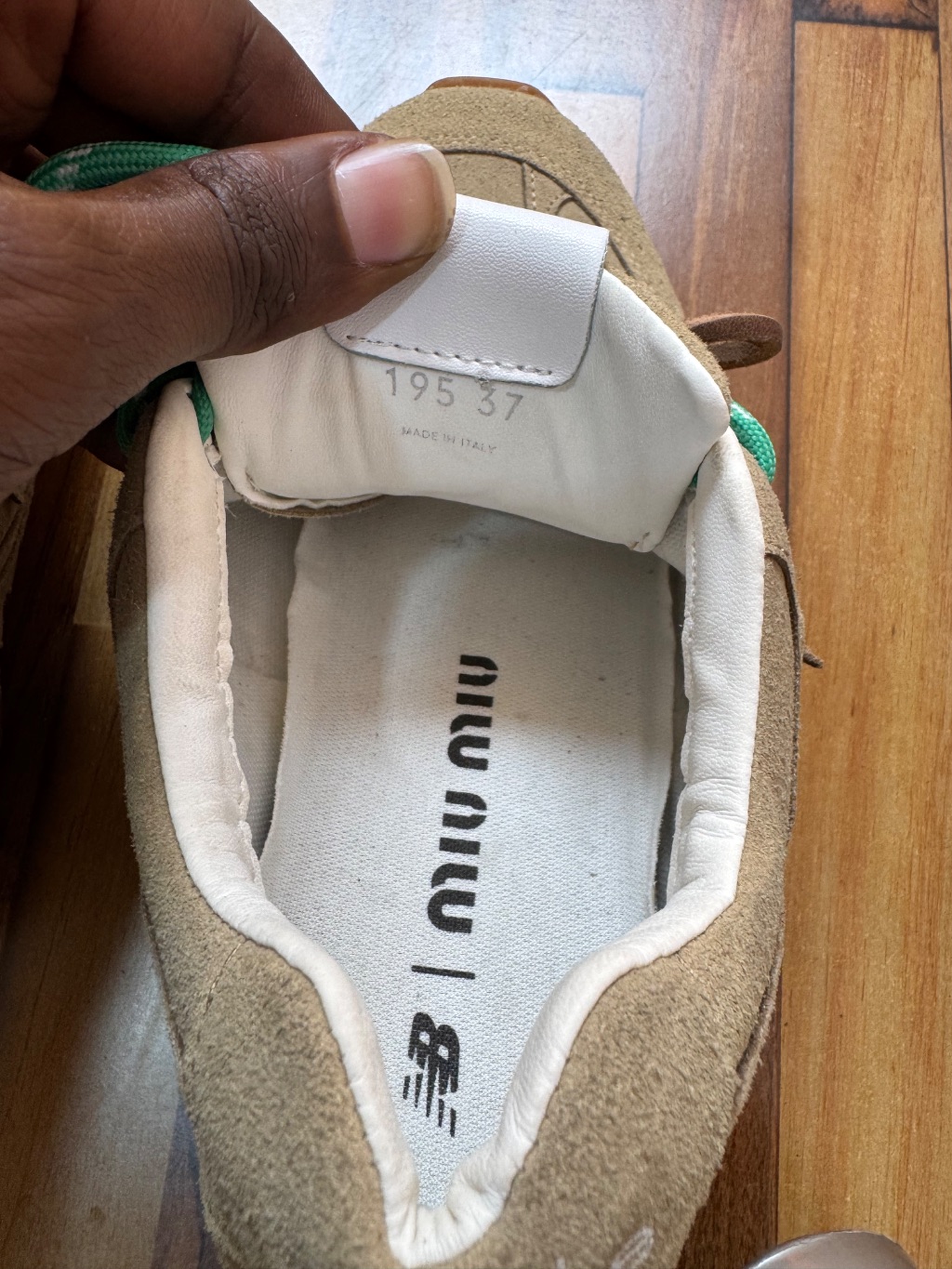 NEWBALANCE 530 X MIUMIU 🤎