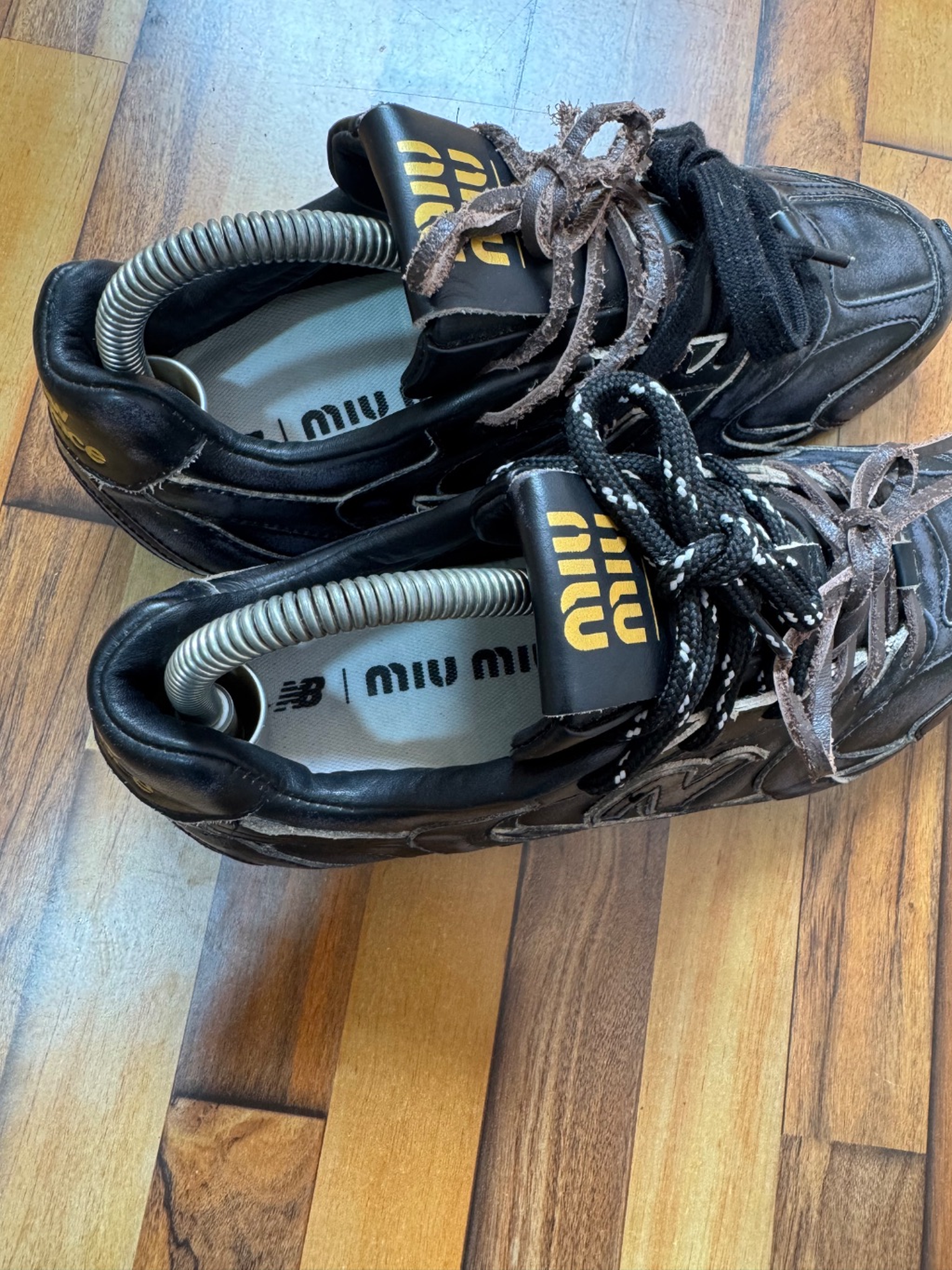 NEWBALANCE 530 X MIUMIU 