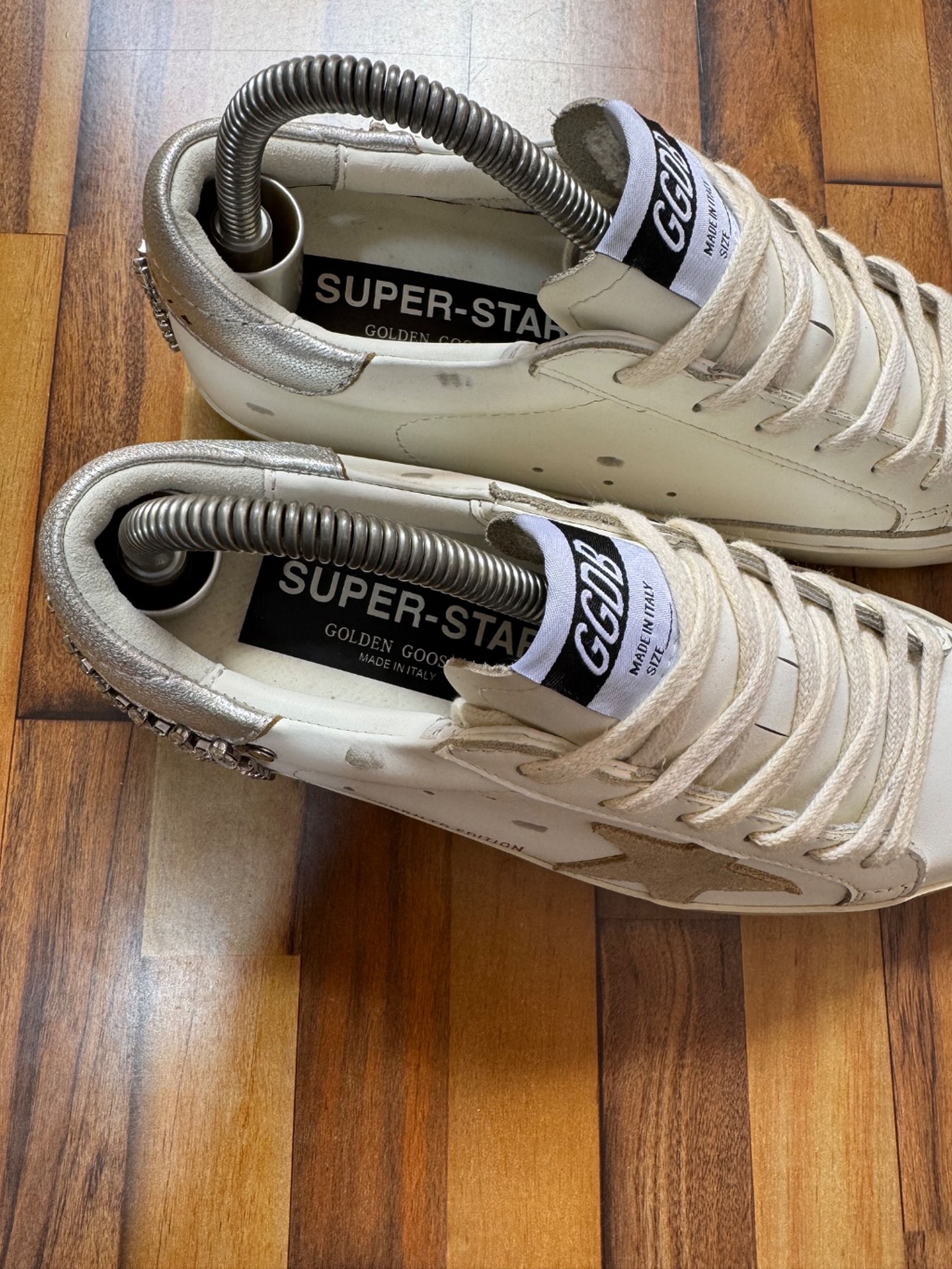 GOLDEN GOOSE 