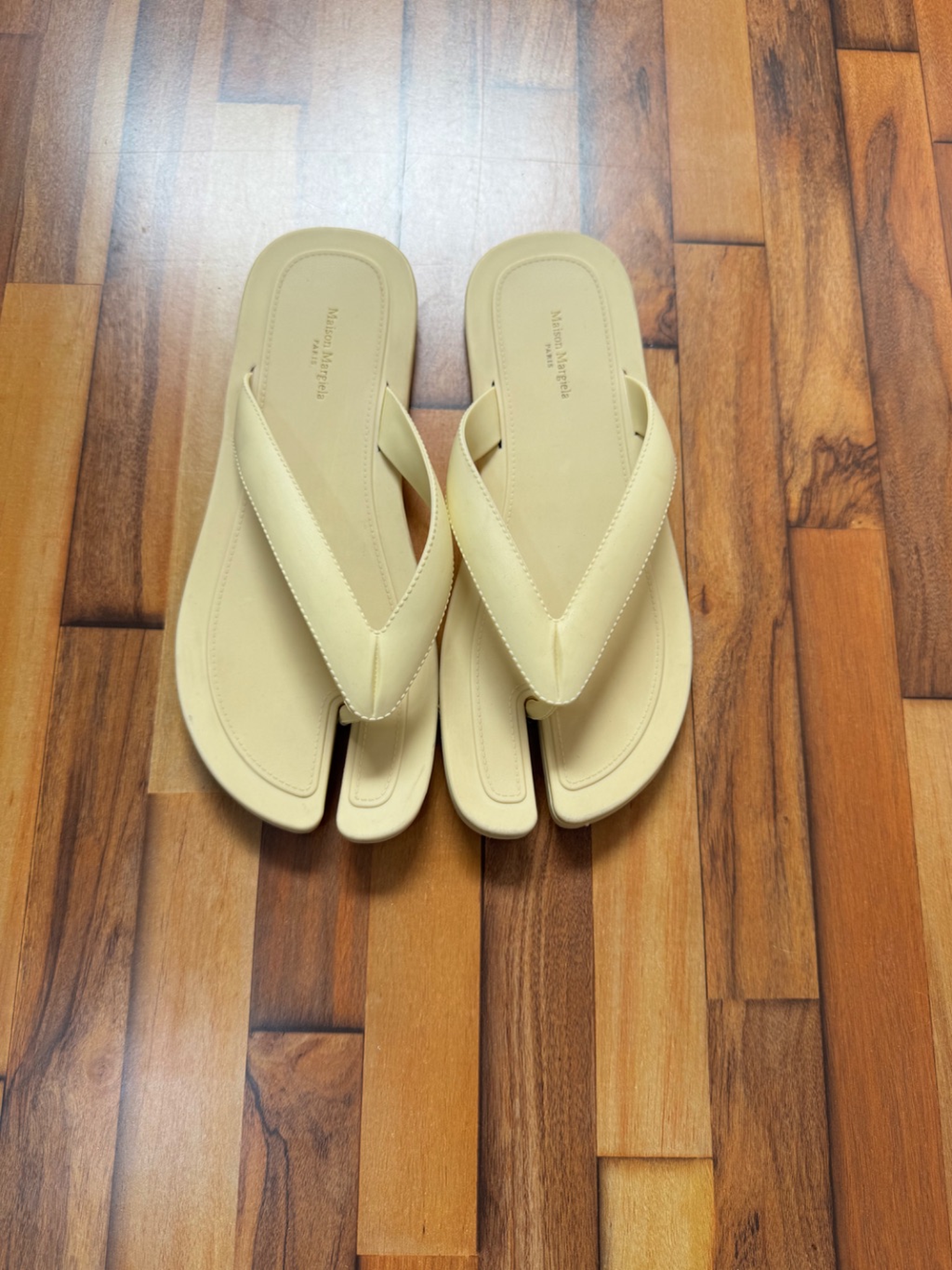 MAISON MARGIELA TABI SANDALS 