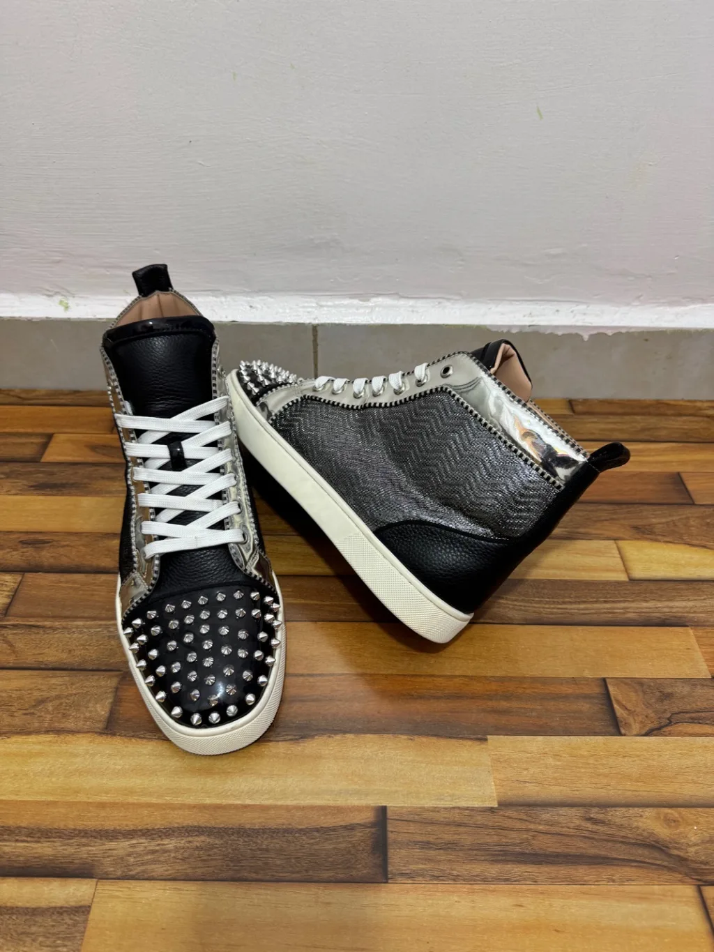 CHRISTIAN LOUBOUTIN 🔥