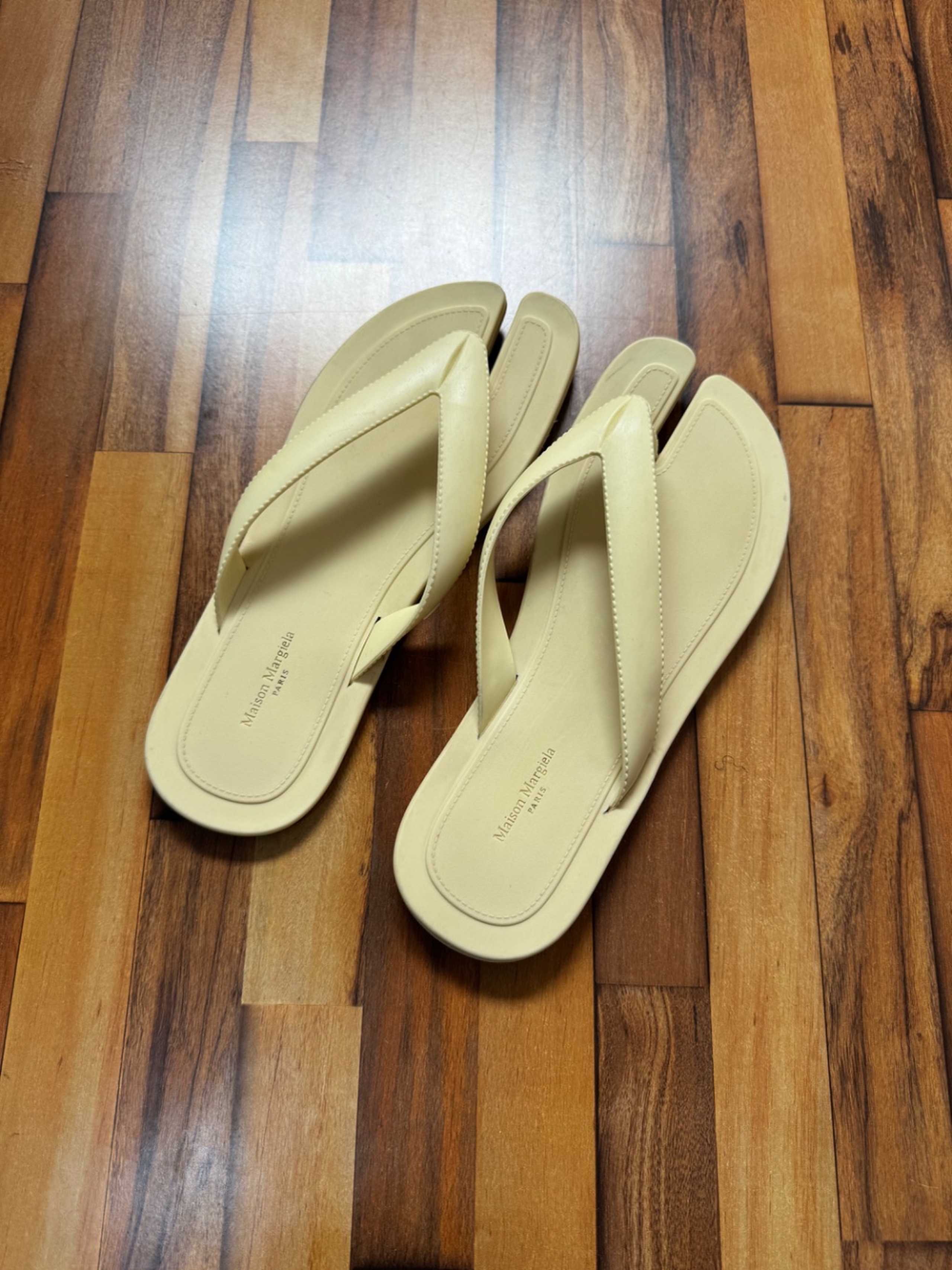 MAISON MARGIELA TABI SANDALS 