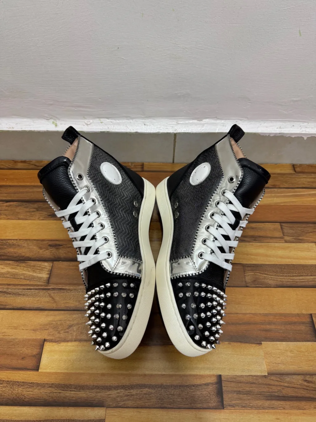 CHRISTIAN LOUBOUTIN 🔥