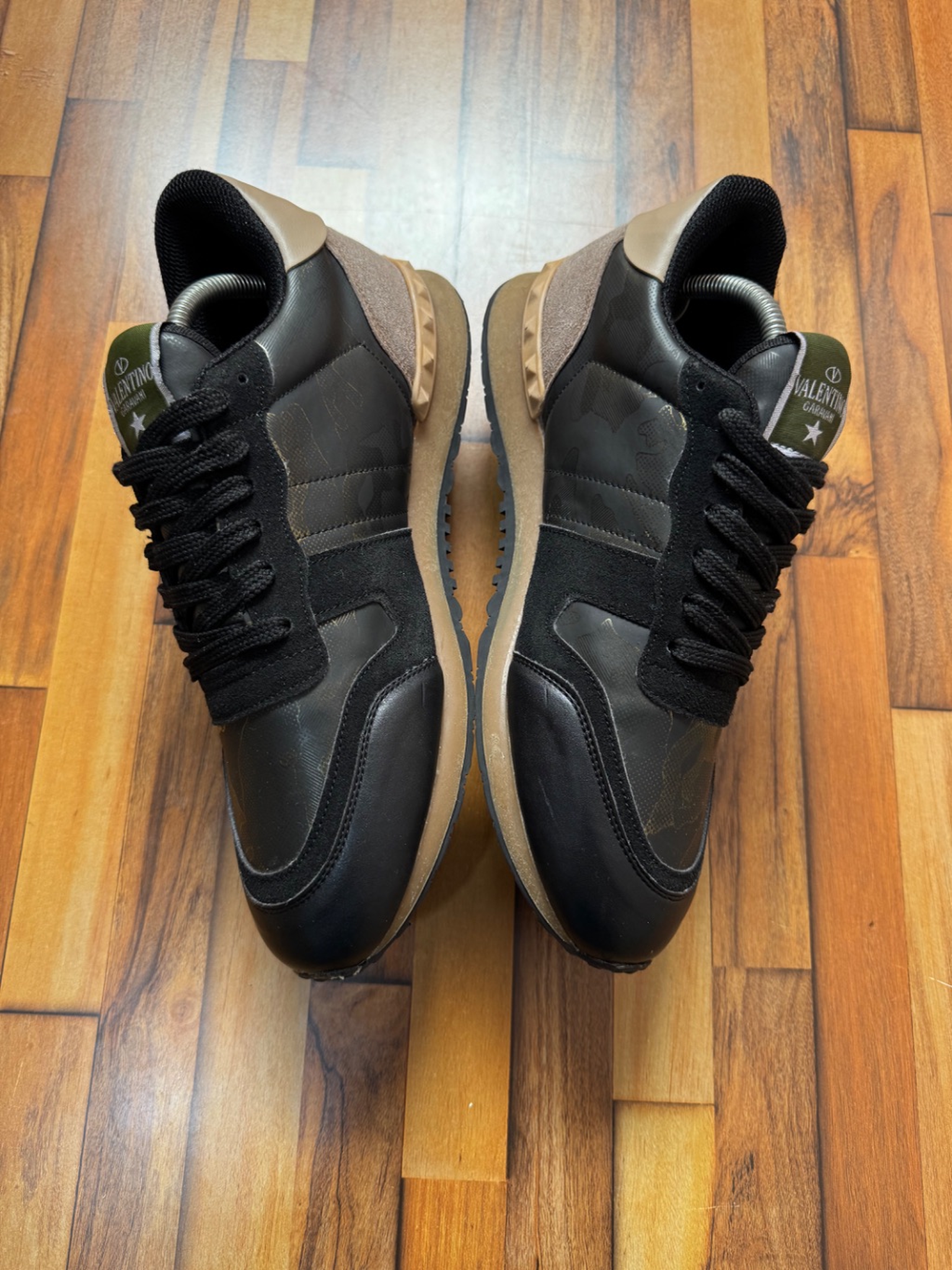 VALENTINO GARAVANI 🖤