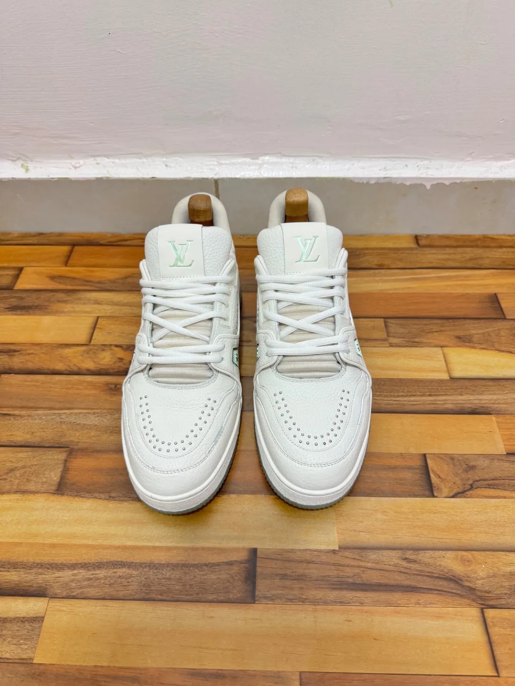 LOUIS VUITTON TRAINERS 🤍