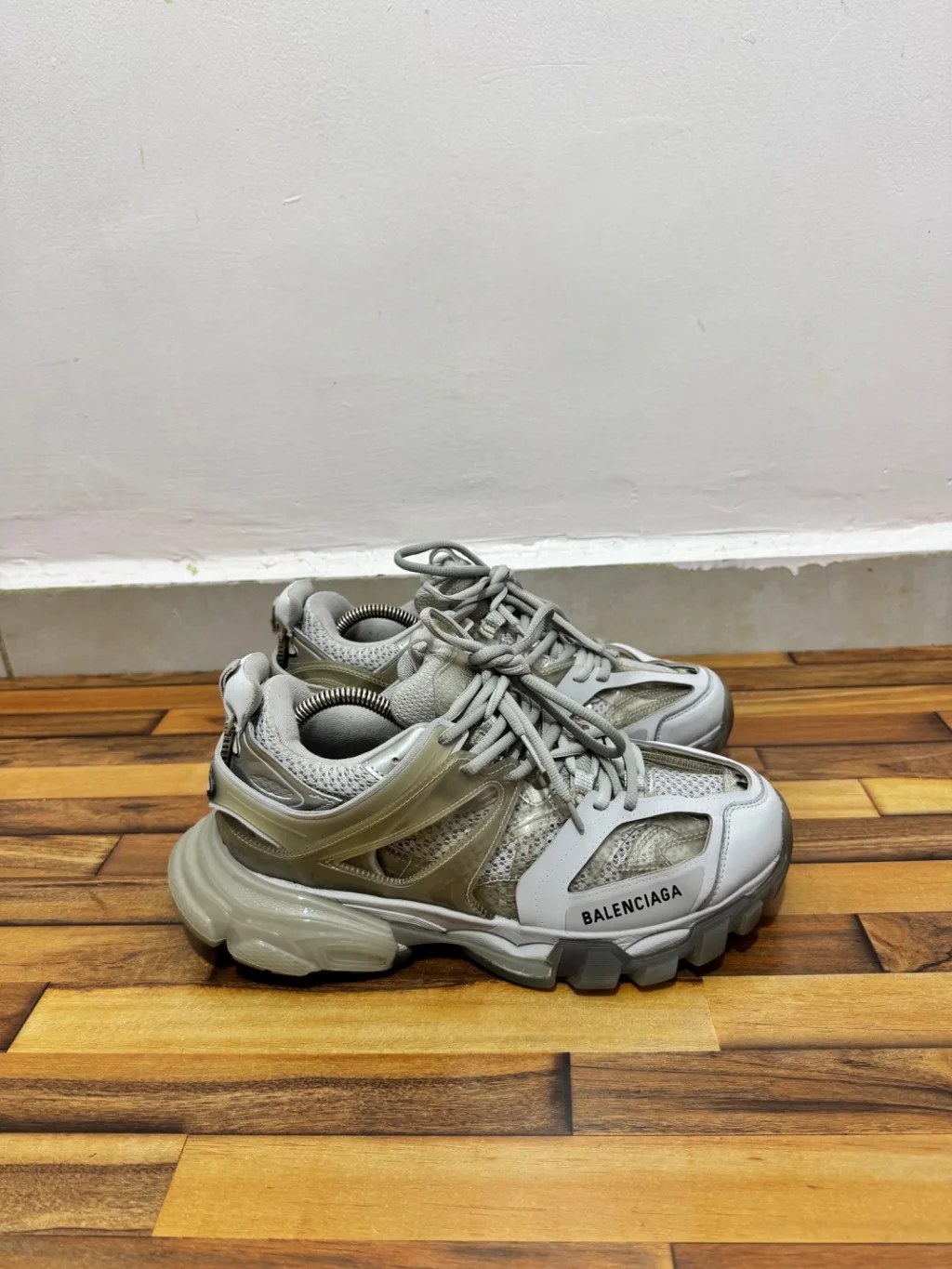 BALENCIAGA TRACK 🩶