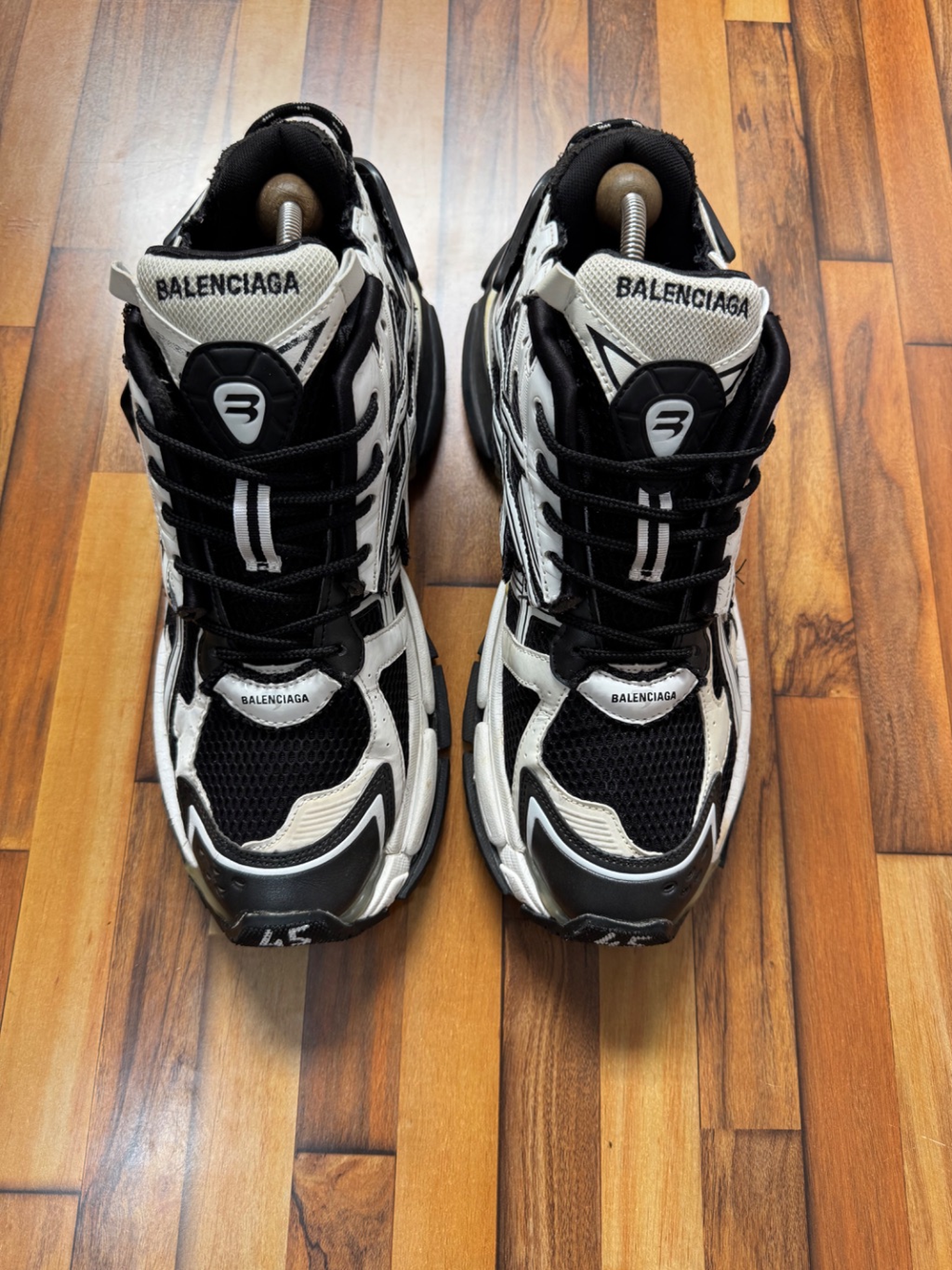 BALENCIAGA RUNNERS 