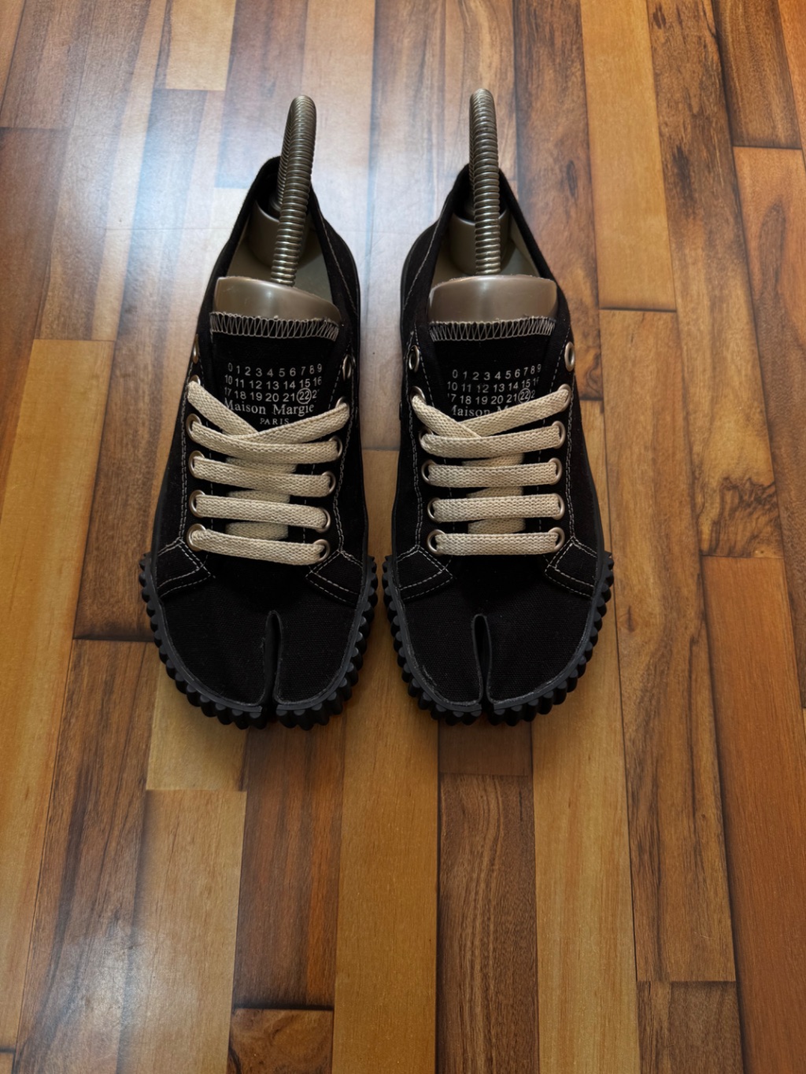 MAISON MARGIELA TABI CANVAS 🖤