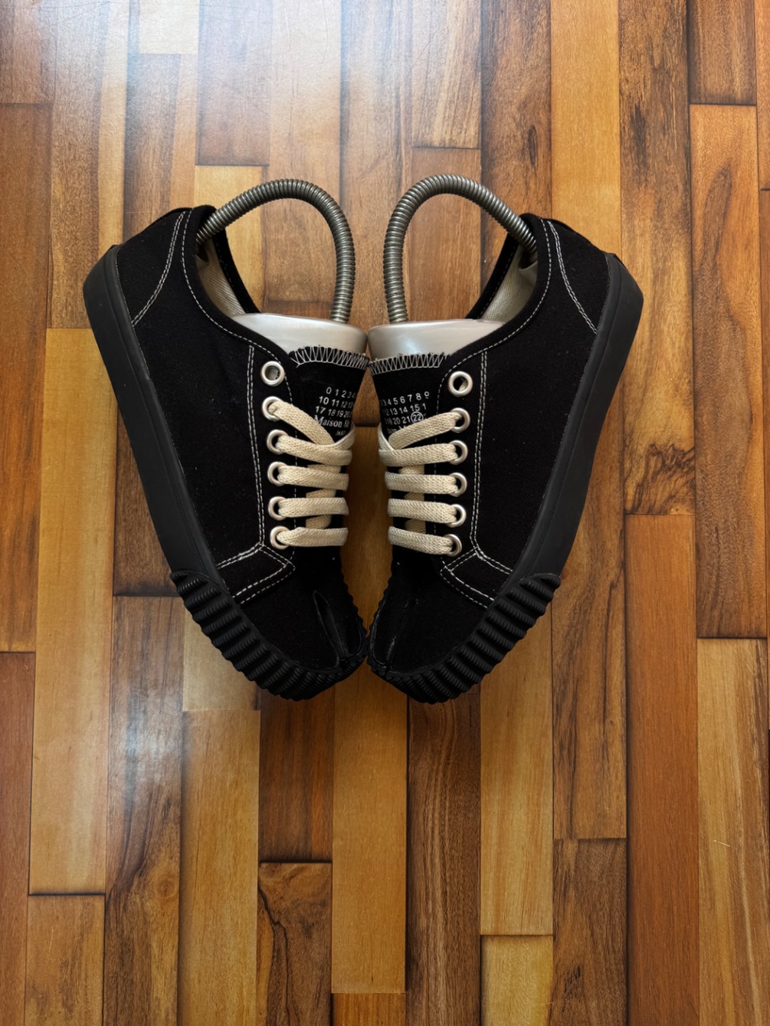 MAISON MARGIELA TABI CANVAS 🖤