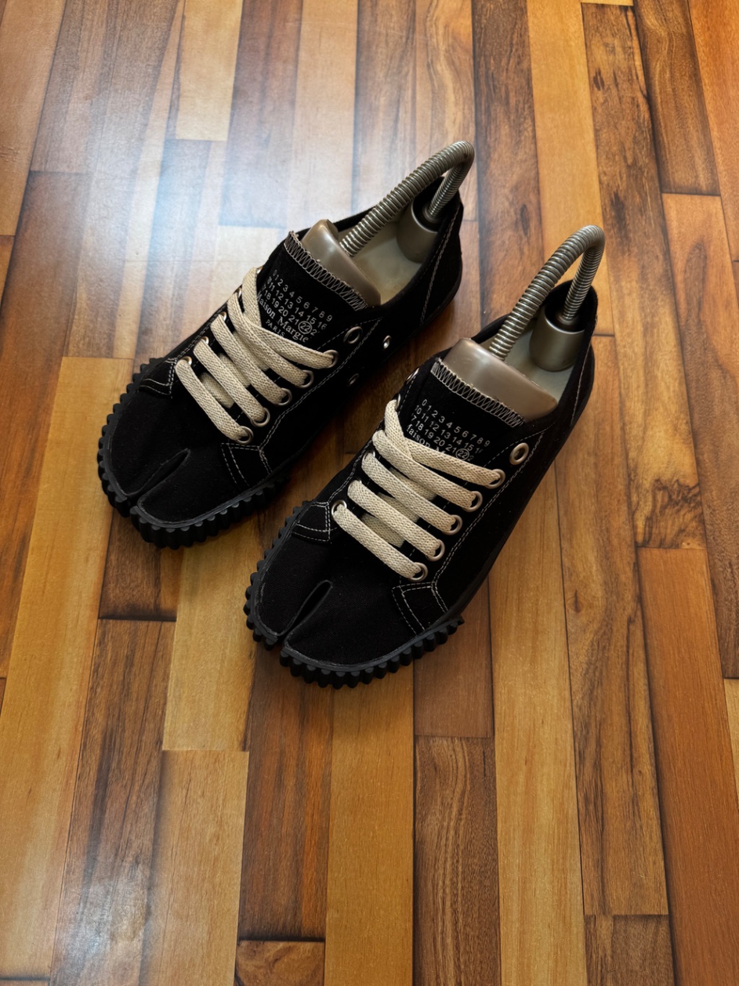 MAISON MARGIELA TABI CANVAS 🖤
