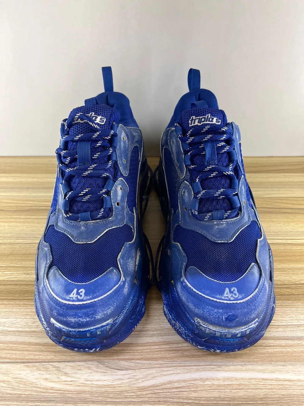 Balenciaga triple S