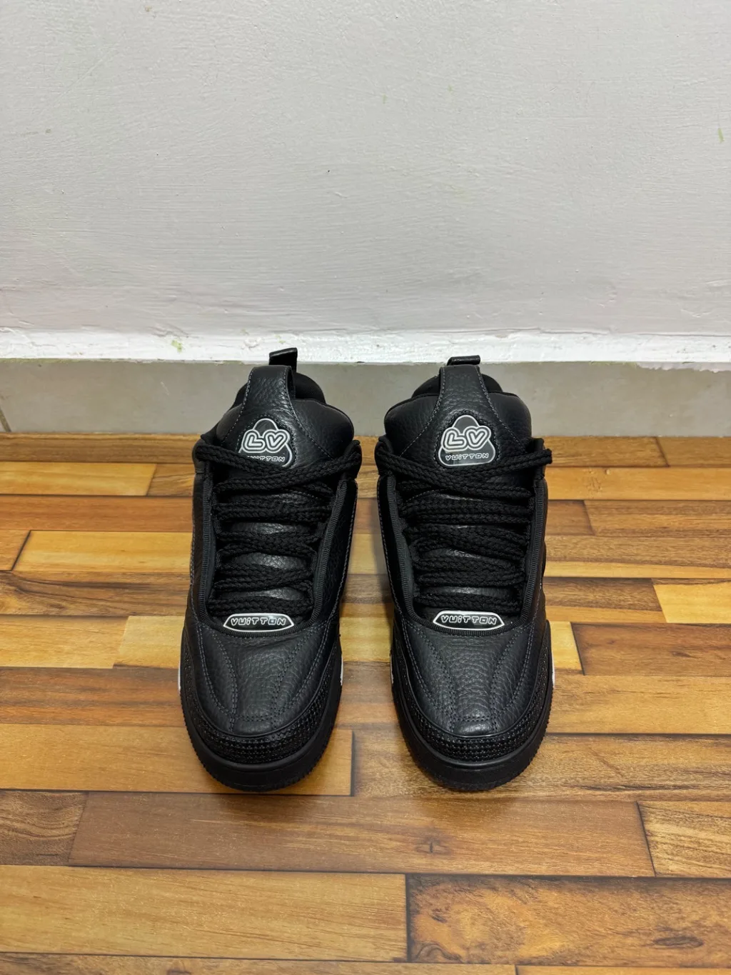 LOUIS VUITTON SKATES 🖤