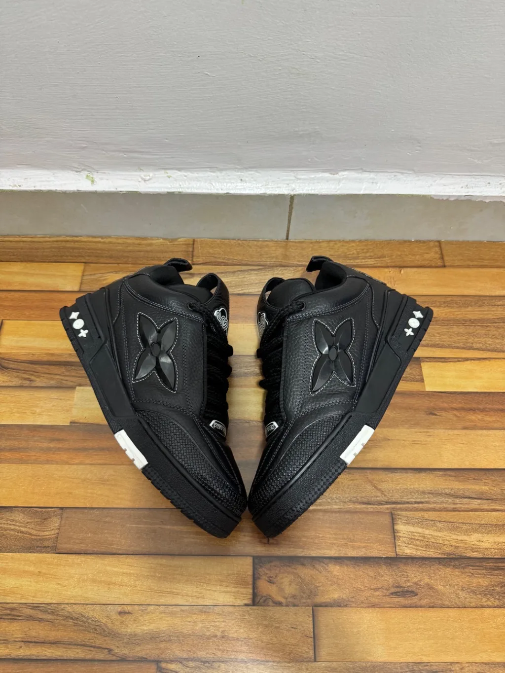 LOUIS VUITTON SKATES 🖤