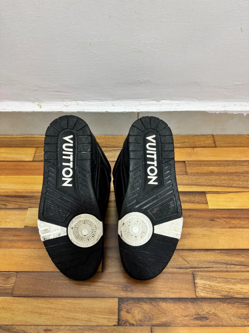 LOUIS VUITTON SKATES 🖤