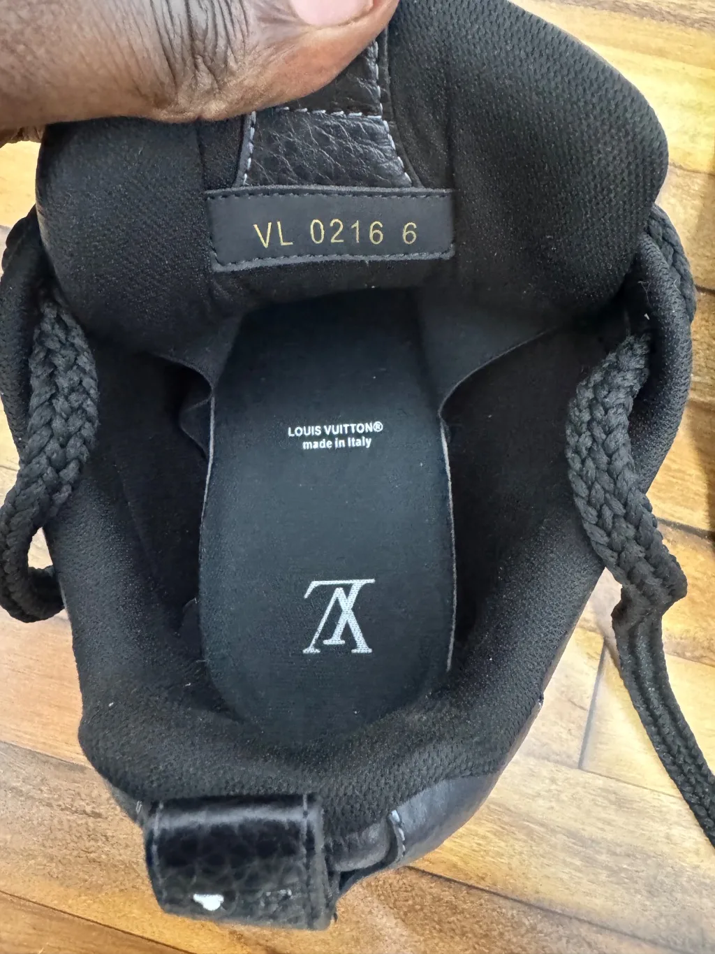 LOUIS VUITTON SKATES 🖤