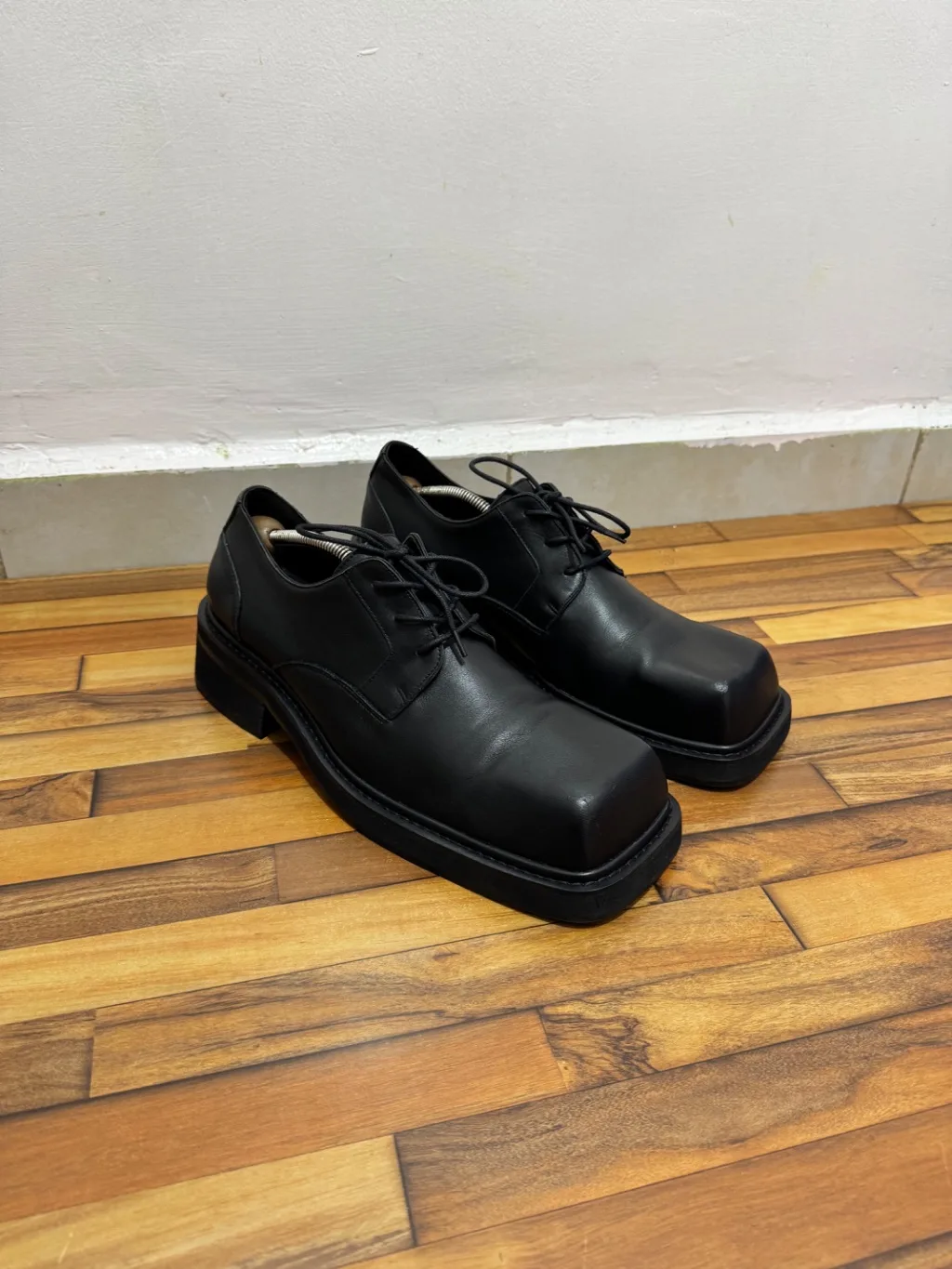 BALENCIAGA DERBY 🖤