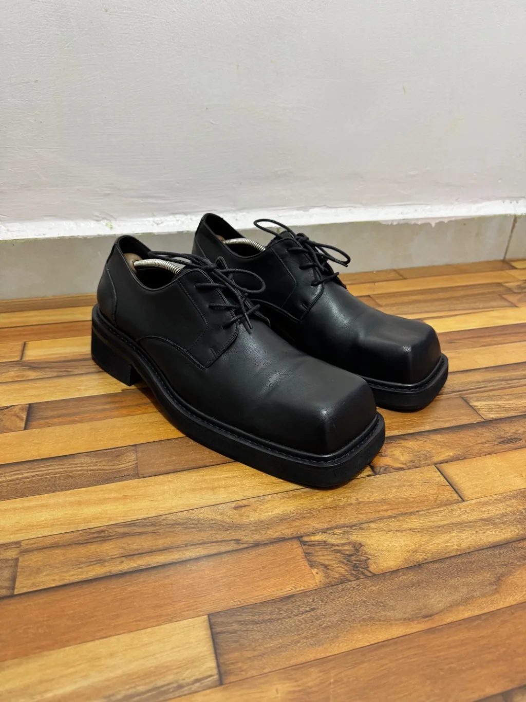 BALENCIAGA DERBY 🖤