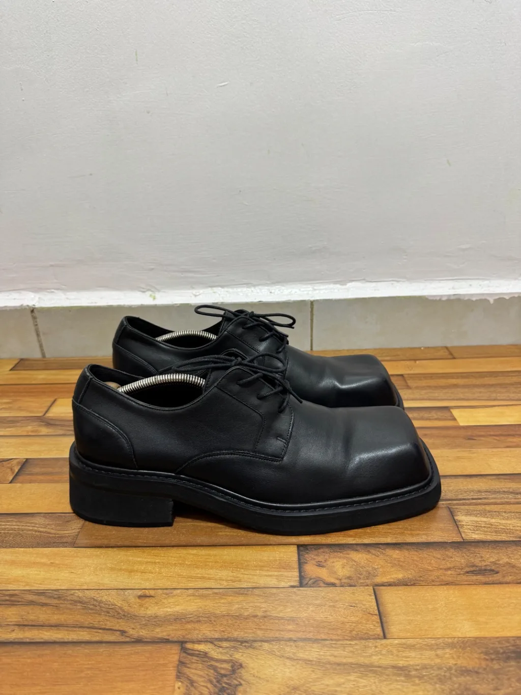 BALENCIAGA DERBY 🖤