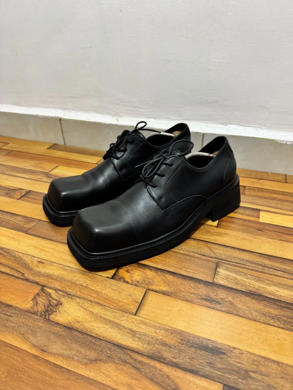 BALENCIAGA DERBY 🖤