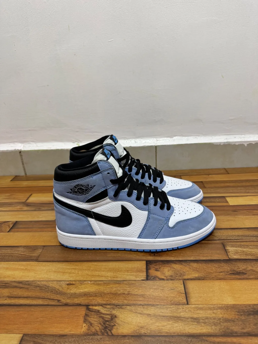 AIR JORDAN 1 HIGH TOP UNIVERSITY BLUE