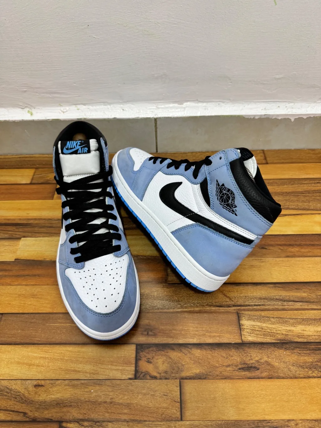 AIR JORDAN 1 HIGH TOP UNIVERSITY BLUE