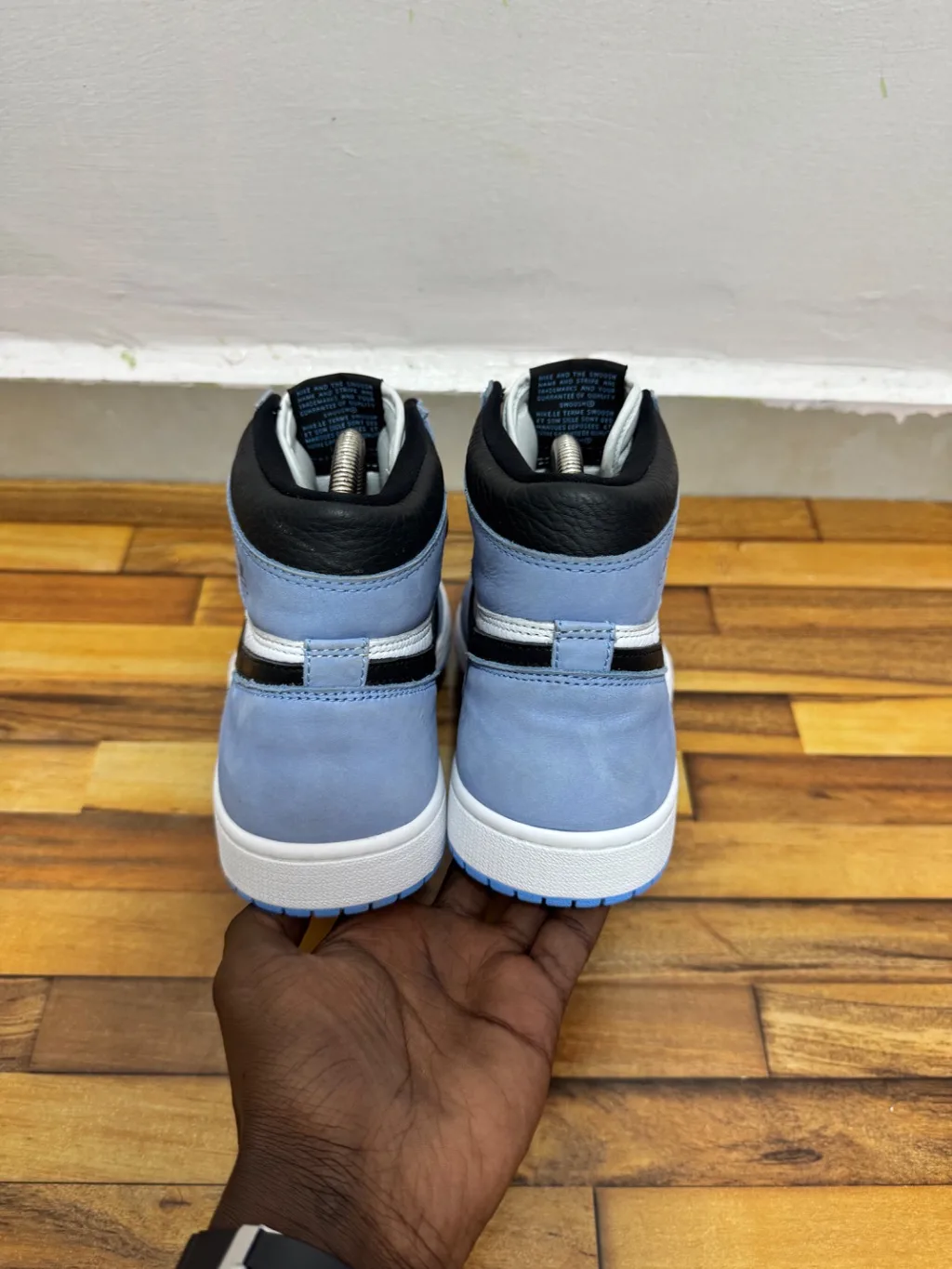 AIR JORDAN 1 HIGH TOP UNIVERSITY BLUE