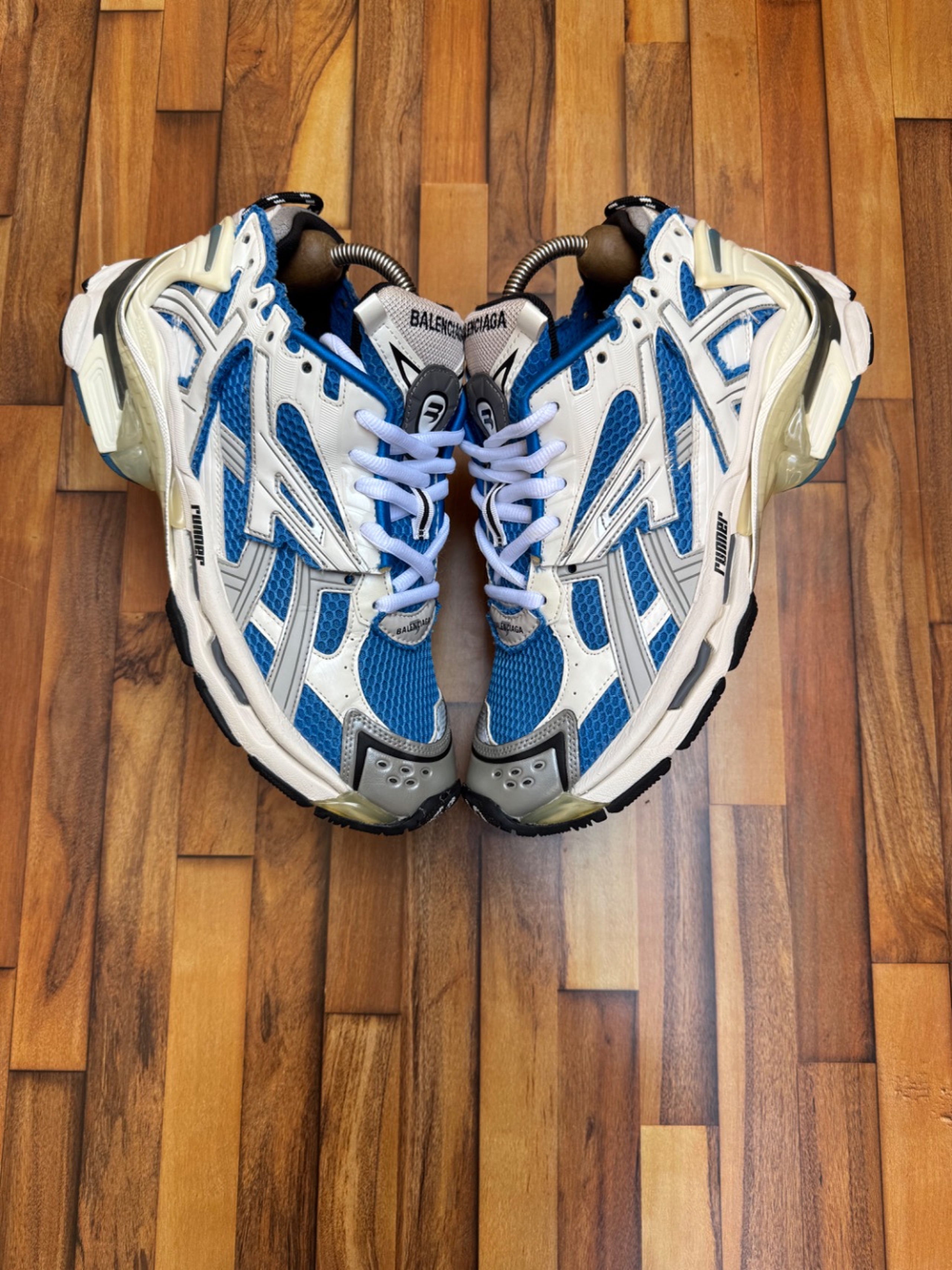 BALENCIAGA RUNNERS 💙