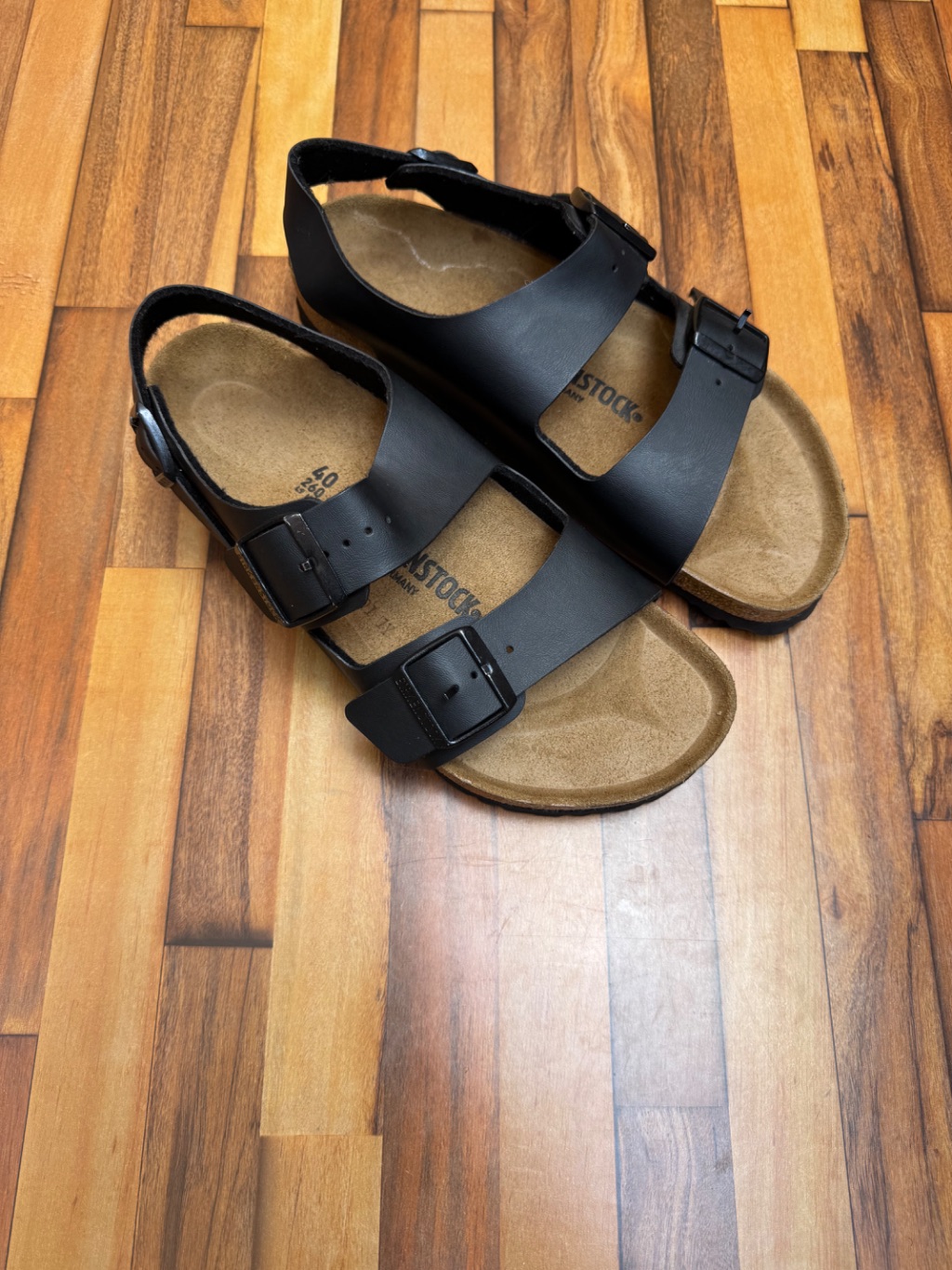 BIRKENSTOCK MILANO SANDALS 🖤