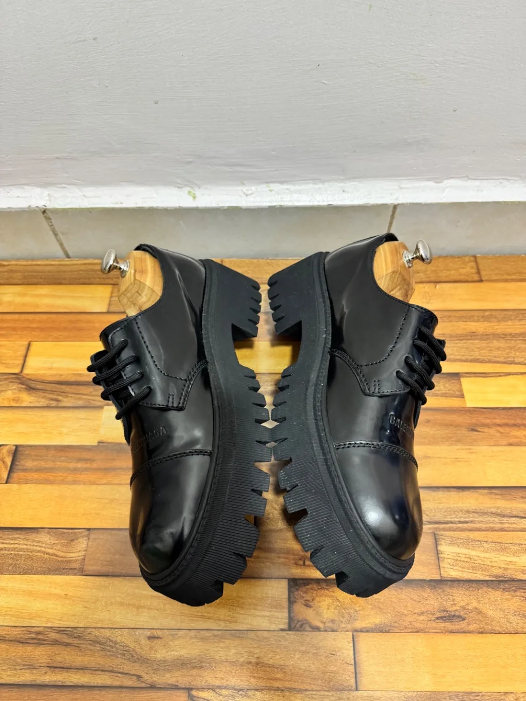 BALENCIAGA TRACTOR DERBY 🖤
