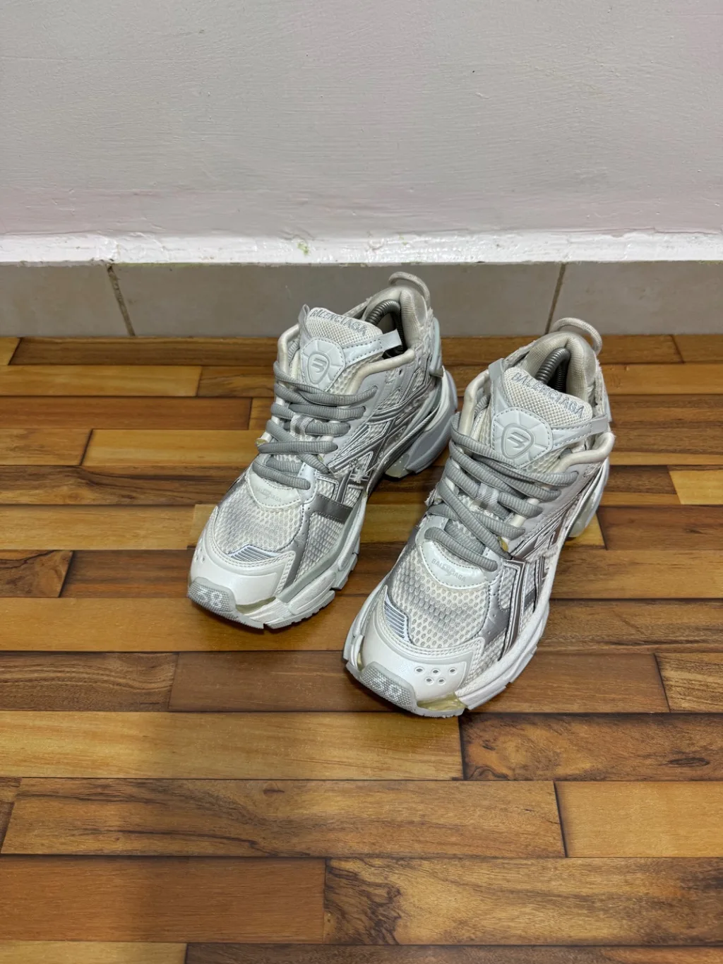 BALENCIAGA RUNNERS 🩶