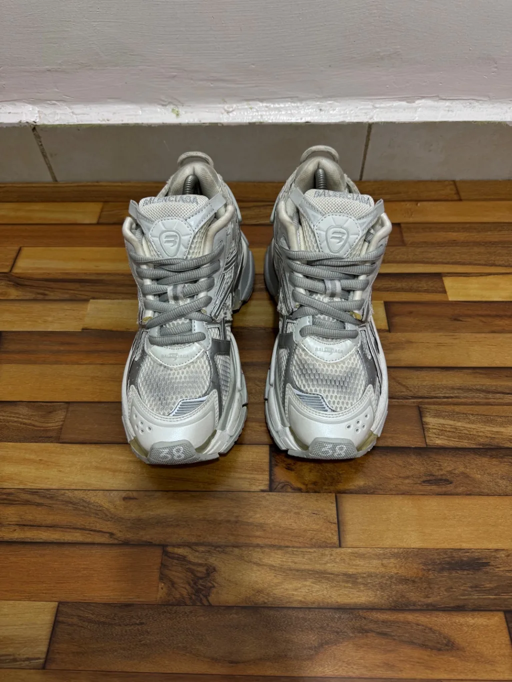 BALENCIAGA RUNNERS 🩶