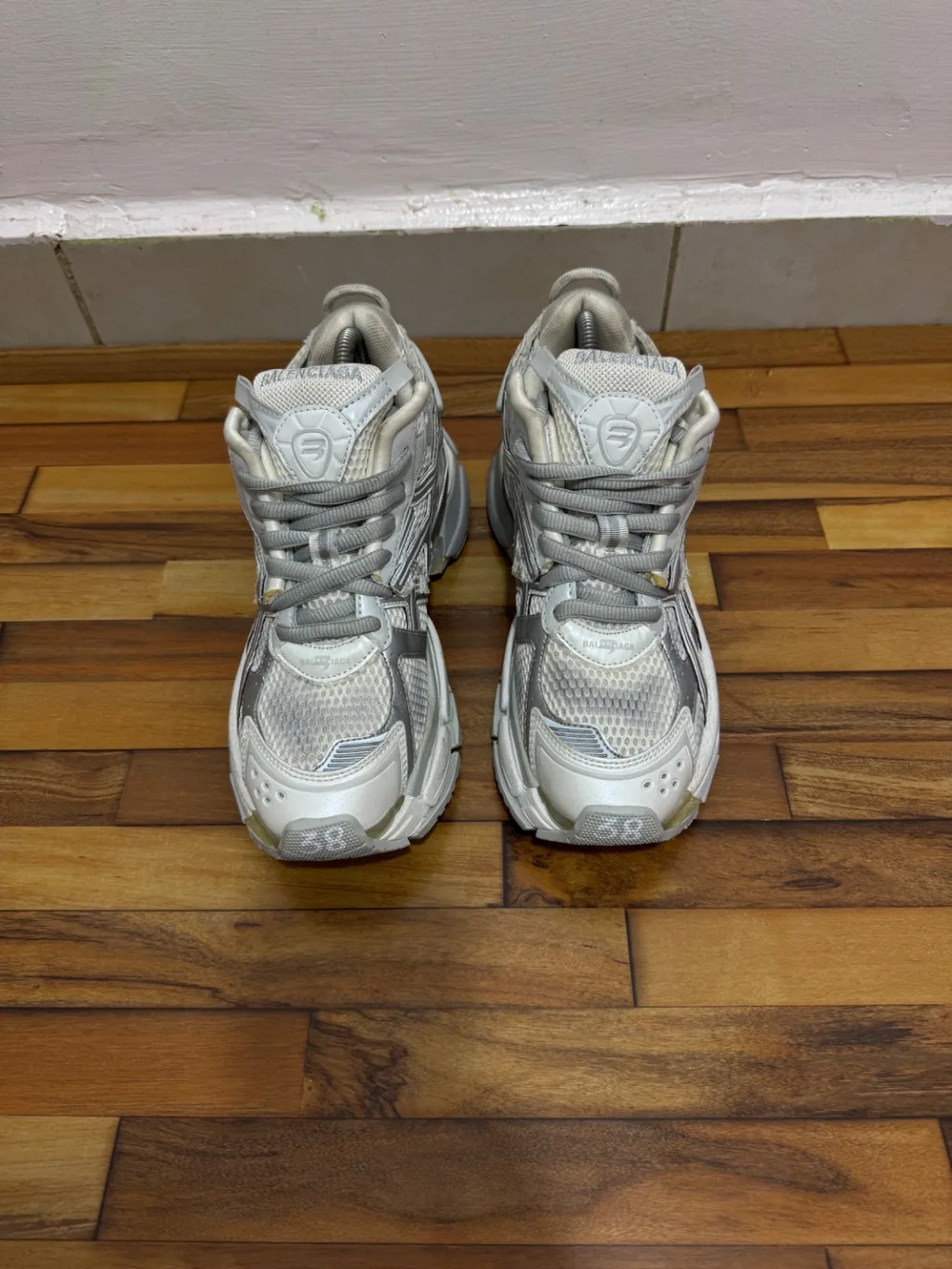 BALENCIAGA RUNNERS 🩶