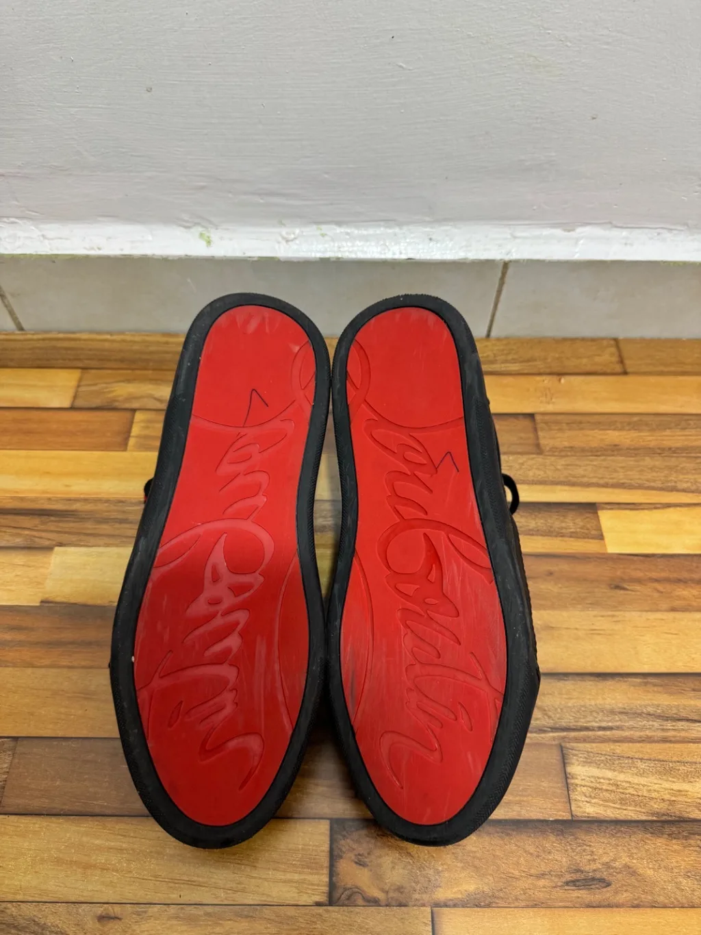 CHRISTIAN LOUBOUTIN 🖤