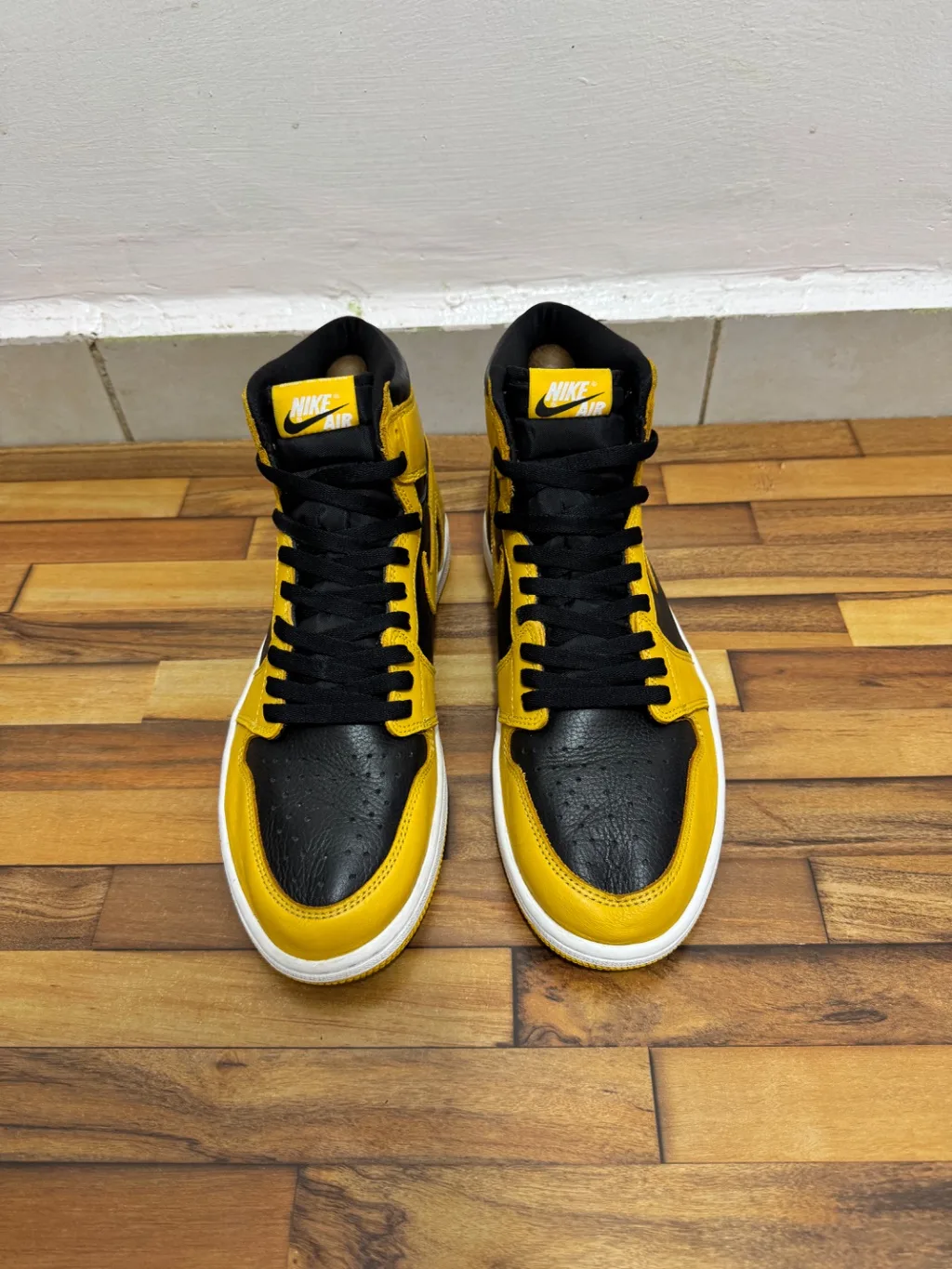 AIR JORDAN 1 HIGH TOP 💛