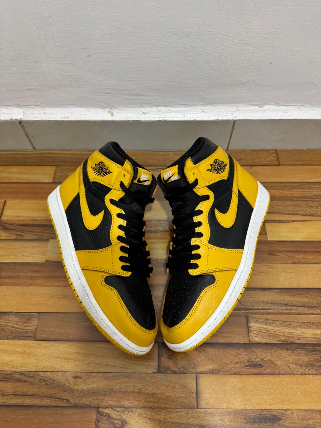 AIR JORDAN 1 HIGH TOP 💛