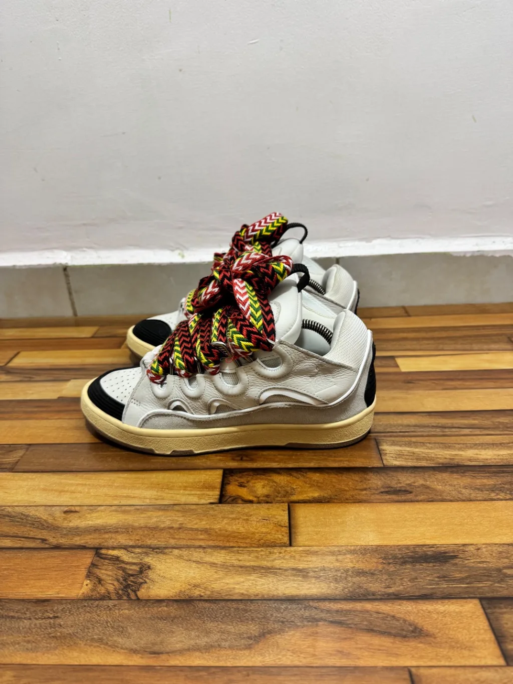LANVIN CURBS