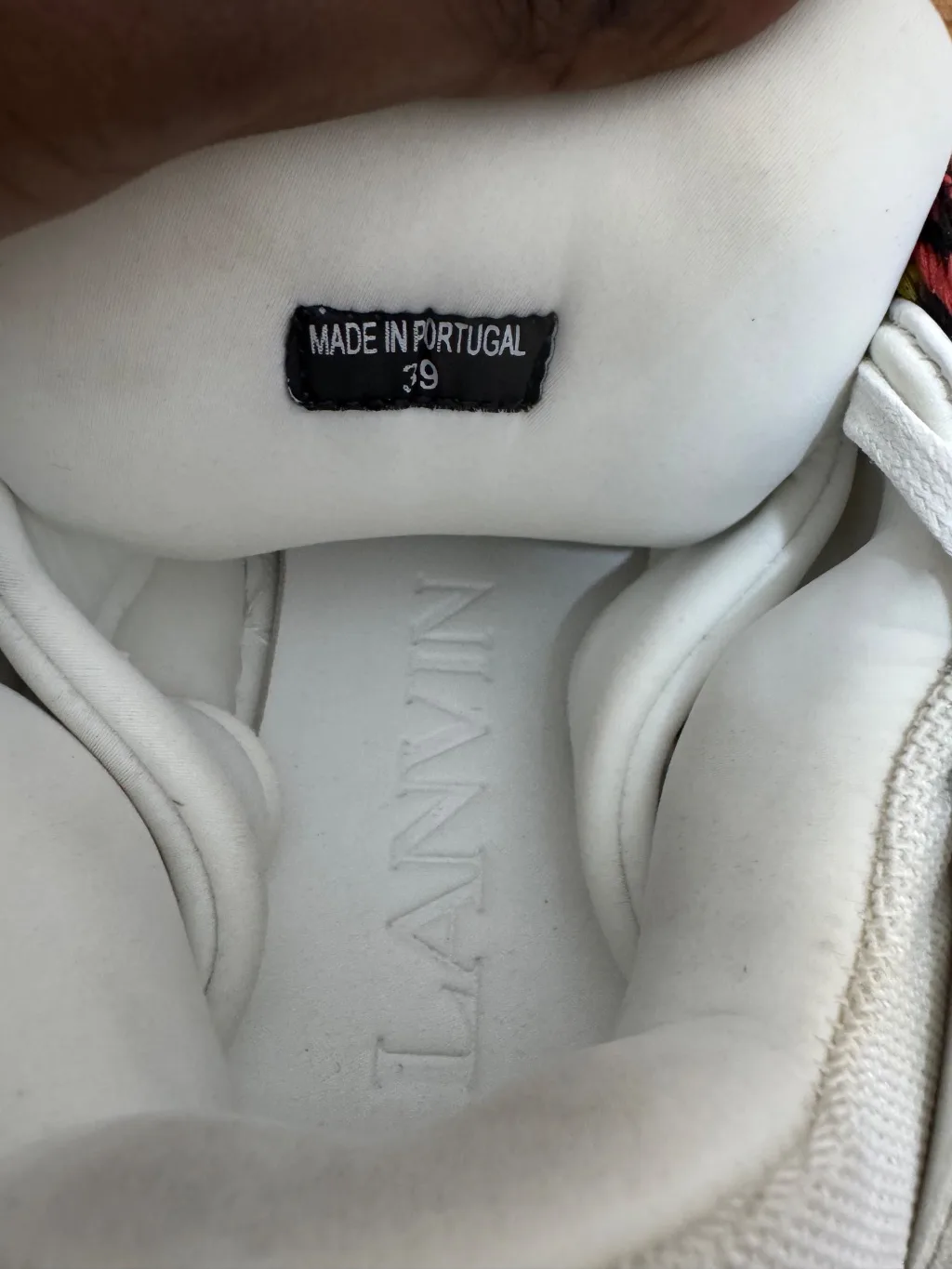LANVIN CURBS